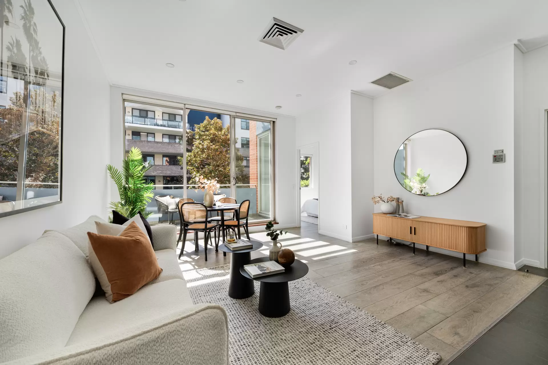 212/18 Marine Parade, Wentworth Point Sold by Chidiac Realty - image 1