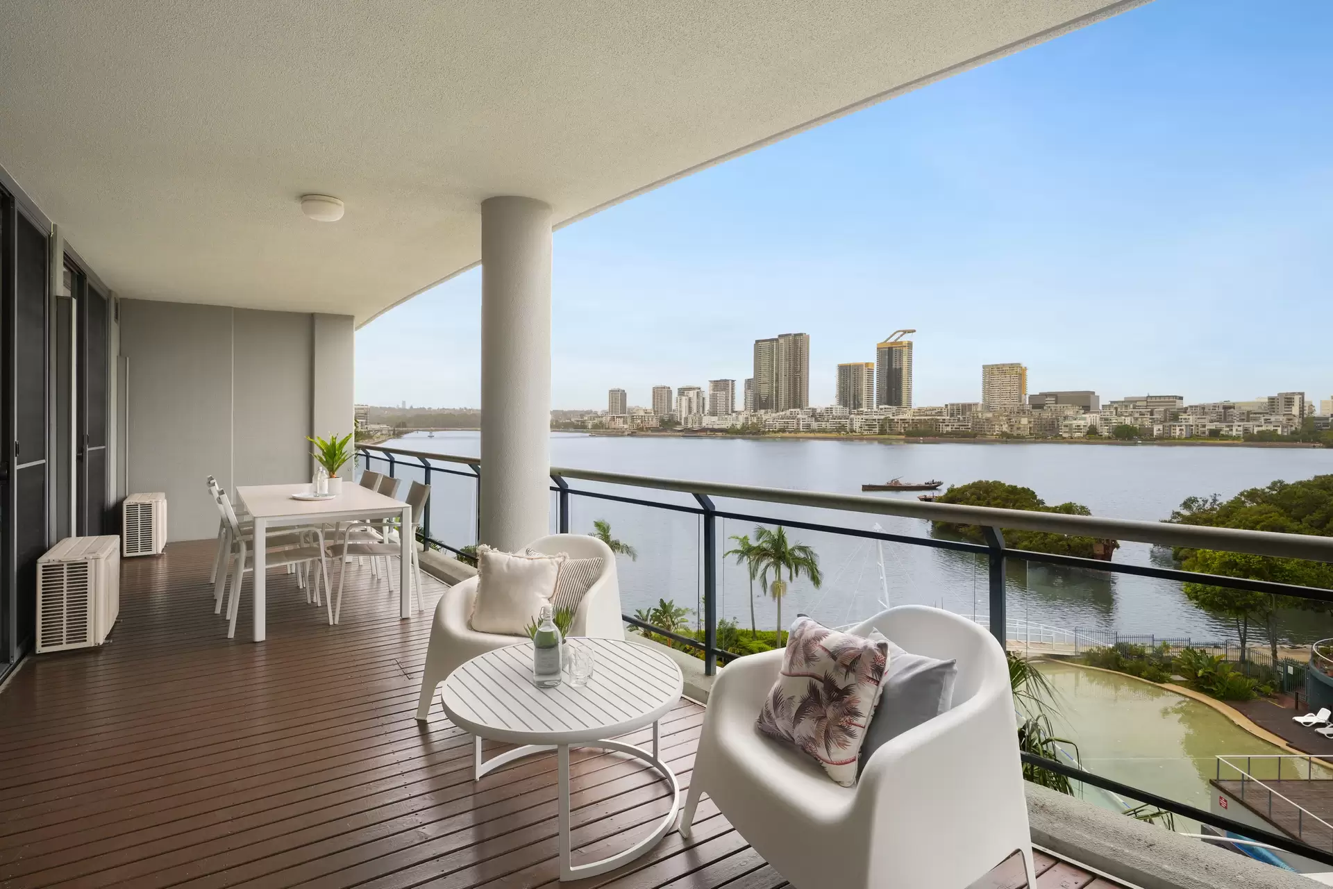 15/27 Bennelong Parkway, Wentworth Point Sold by Chidiac Realty - image 1