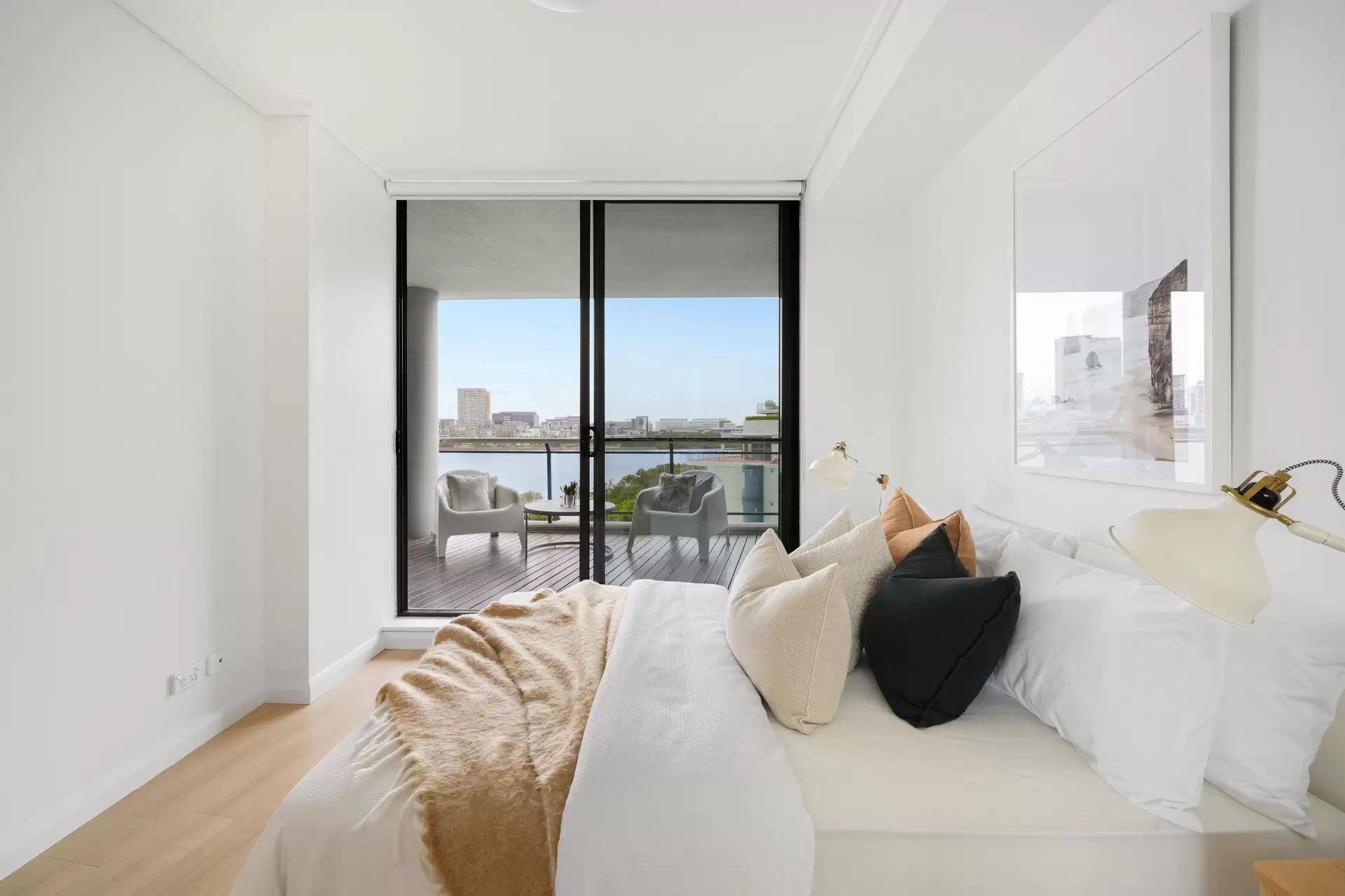 15/27 Bennelong Parkway, Wentworth Point Sold by Chidiac Realty - image 1