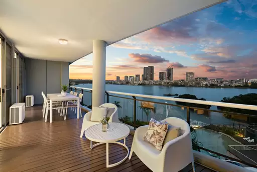 15/27 Bennelong Parkway, Wentworth Point Sold by Chidiac Realty