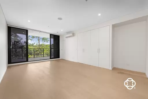 7062/7 Bennelong Parkway, Wentworth Point Leased by Chidiac Realty