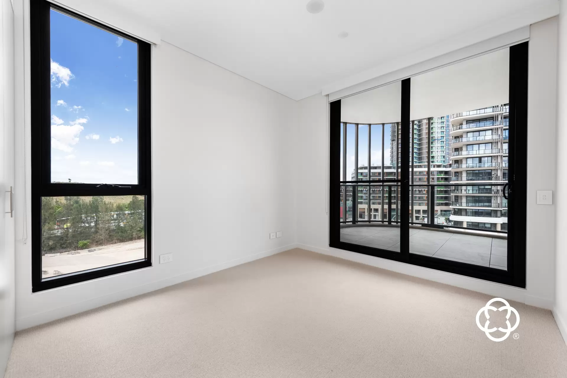 608/5 Sea Rush Street, Wentworth Point Leased by Chidiac Realty - image 1