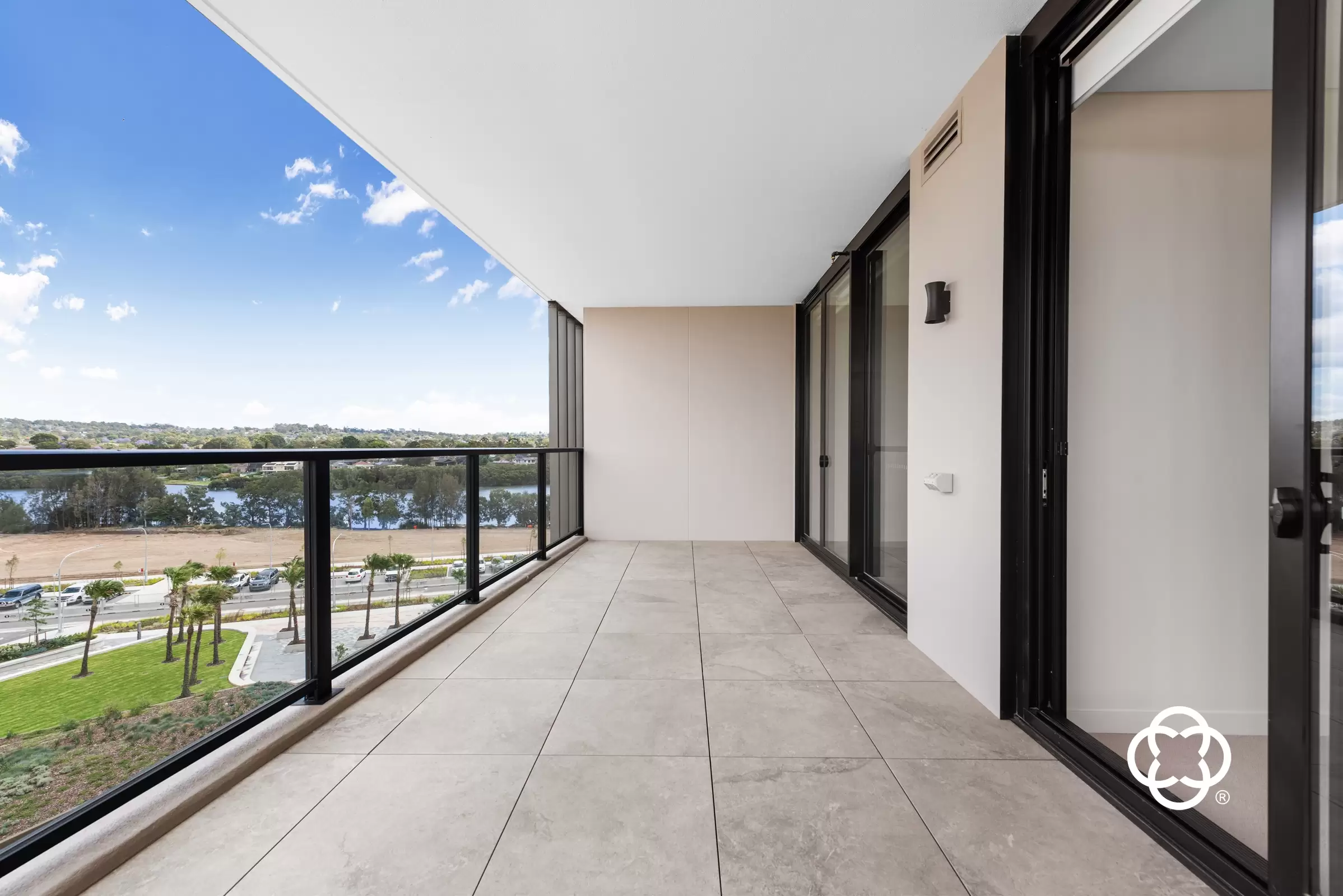 608/5 Sea Rush Street, Wentworth Point Leased by Chidiac Realty - image 4