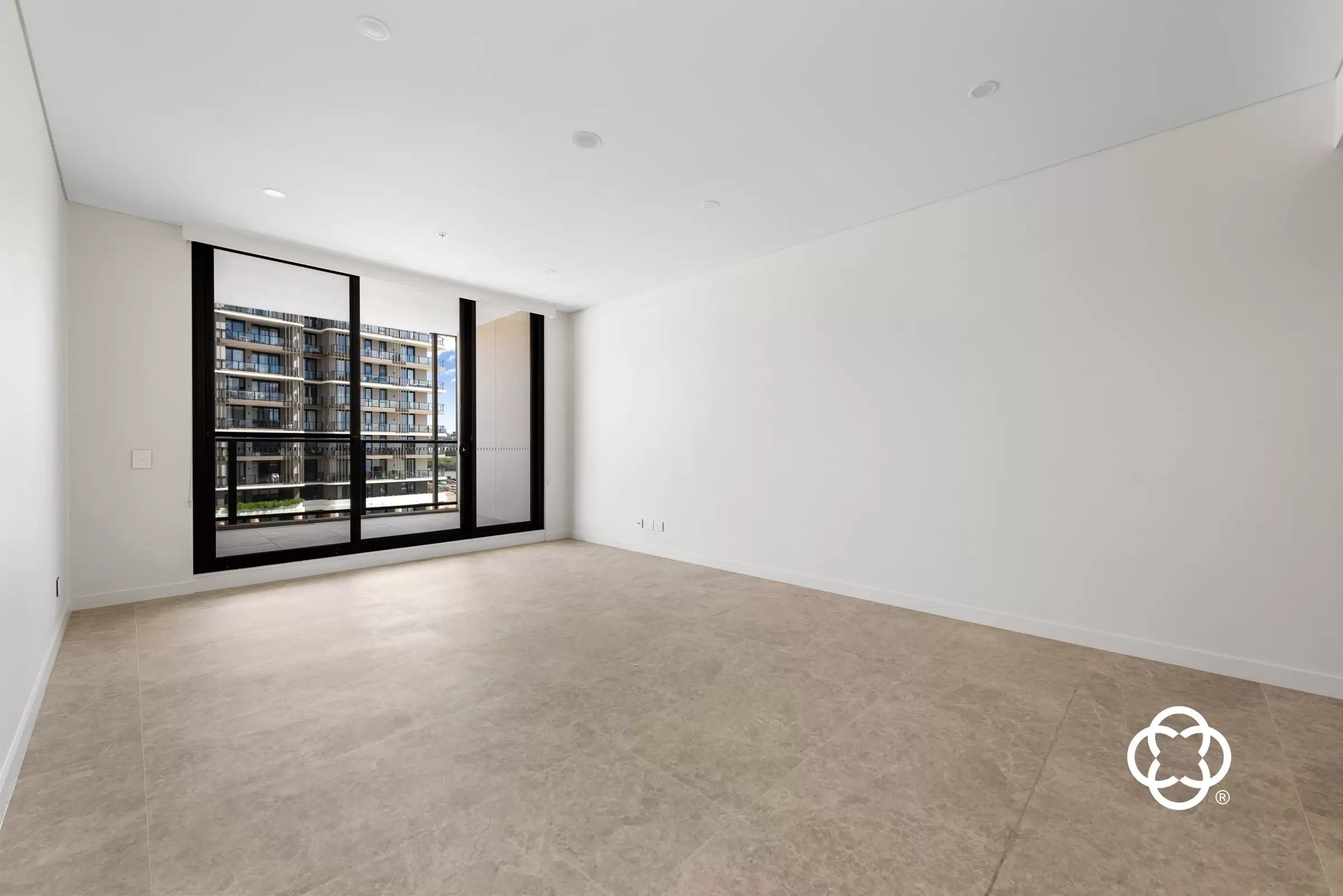 608/5 Sea Rush Street, Wentworth Point Leased by Chidiac Realty - image 5
