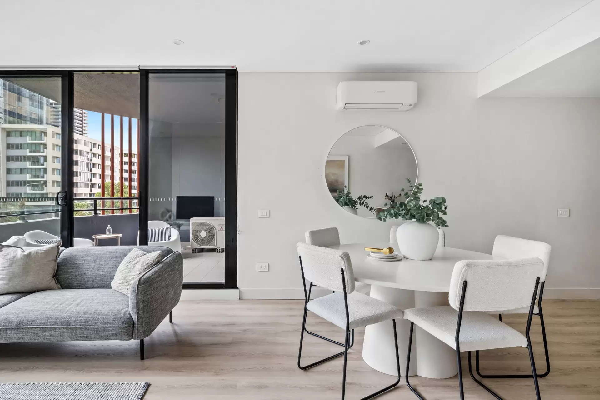 305/16 Hill Road, Wentworth Point Sold by Chidiac Realty - image 1