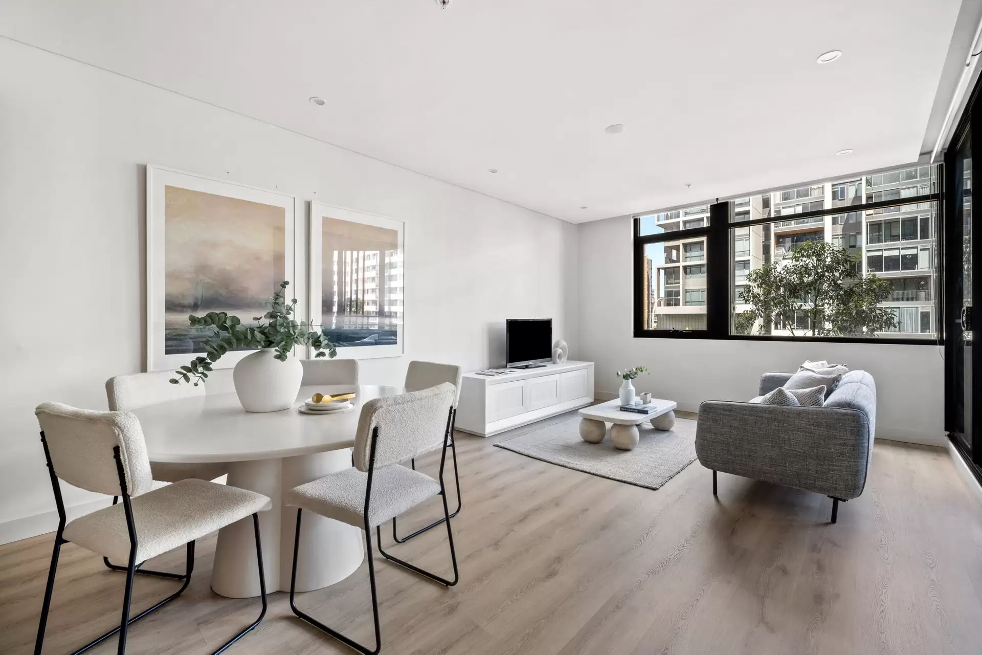 305/16 Hill Road, Wentworth Point Sold by Chidiac Realty - image 1