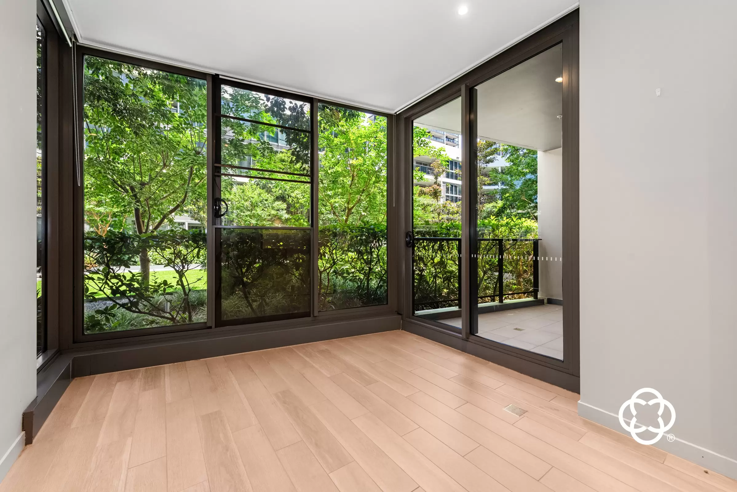 415/3 Foreshore Place, Wentworth Point Leased by Chidiac Realty - image 2