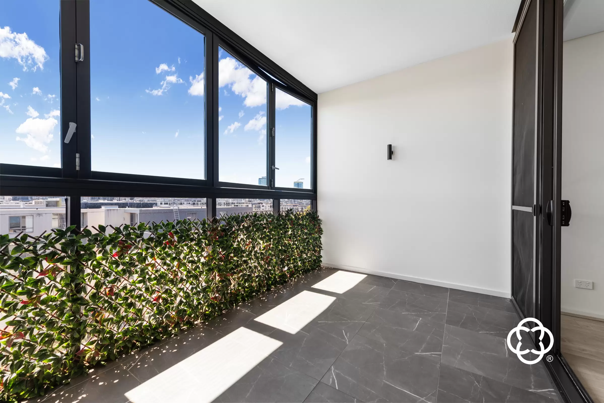 15116/1 Bennelong Parkway, Wentworth Point Leased by Chidiac Realty - image 2