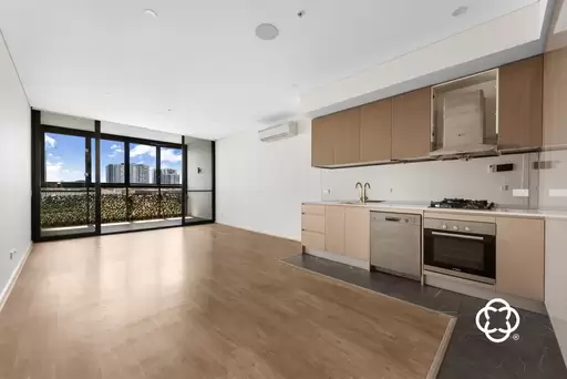 15116/1 Bennelong Parkway, Wentworth Point Leased by Chidiac Realty