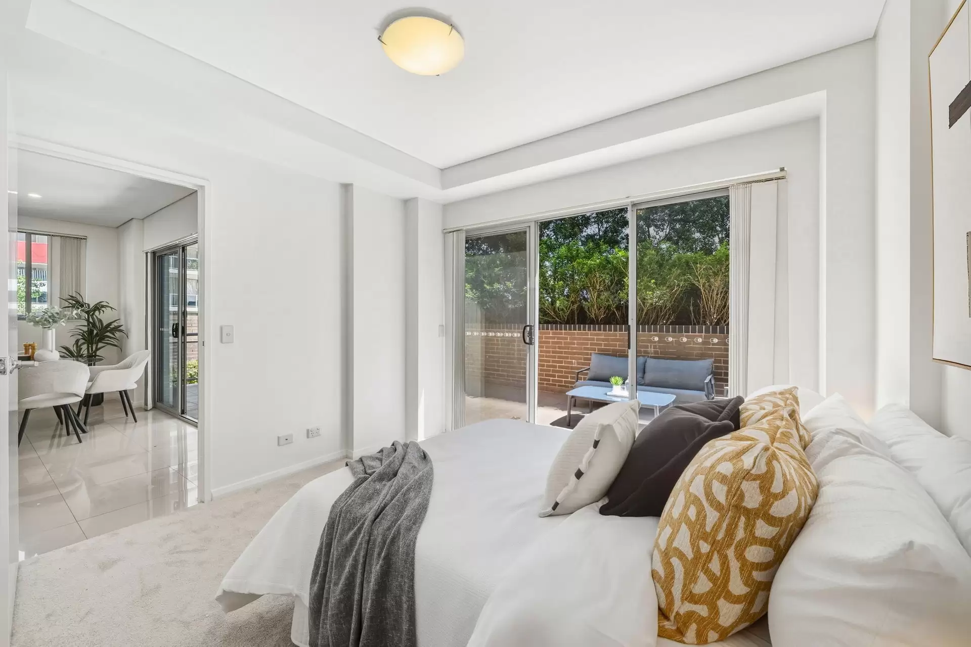 2/2-4 George Street, Warwick Farm Sold by Chidiac Realty - image 1