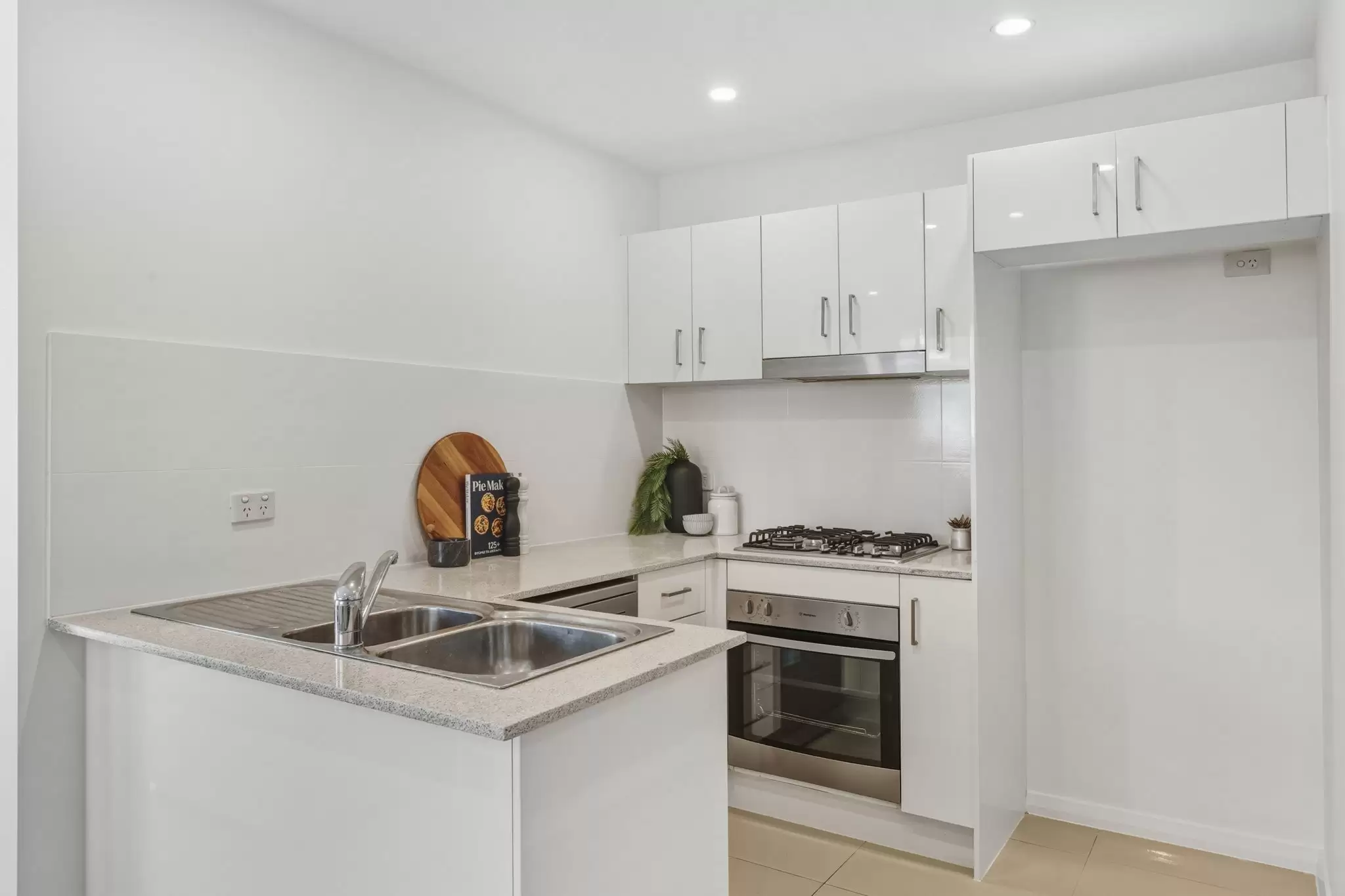 2/2-4 George Street, Warwick Farm Sold by Chidiac Realty - image 5