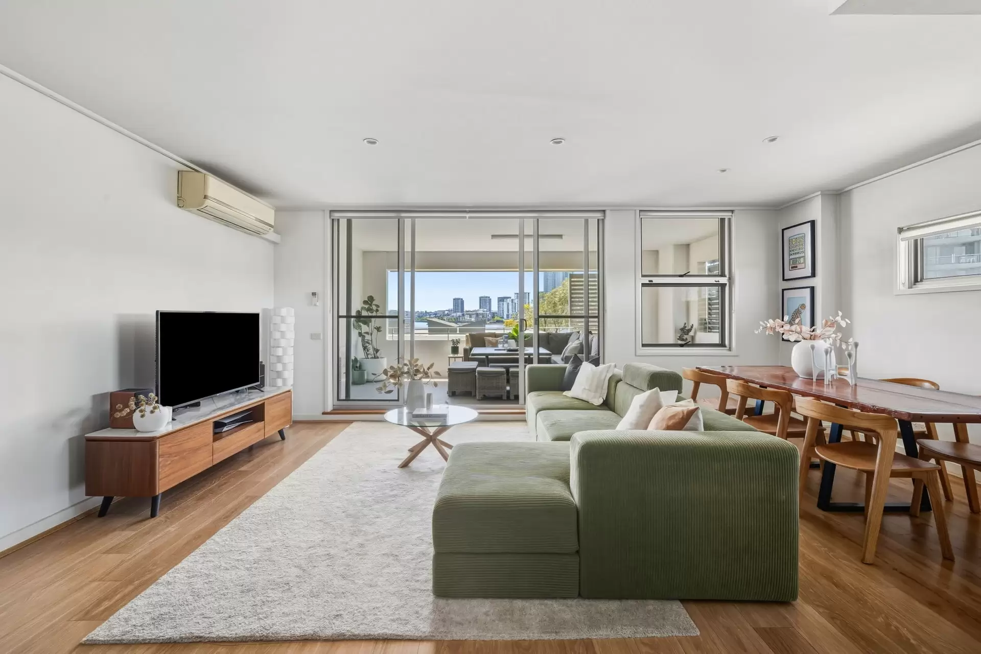 424/25 Bennelong Parkway, Wentworth Point Sold by Chidiac Realty - image 1