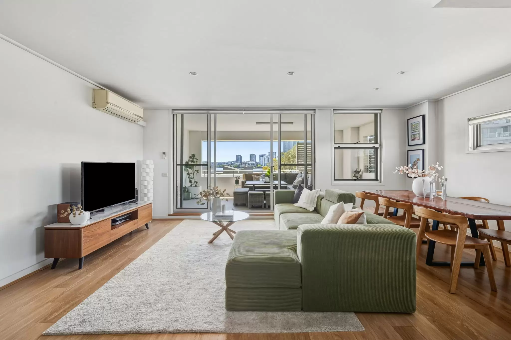 424/25 Bennelong Parkway, Wentworth Point Sold by Chidiac Realty - image 1