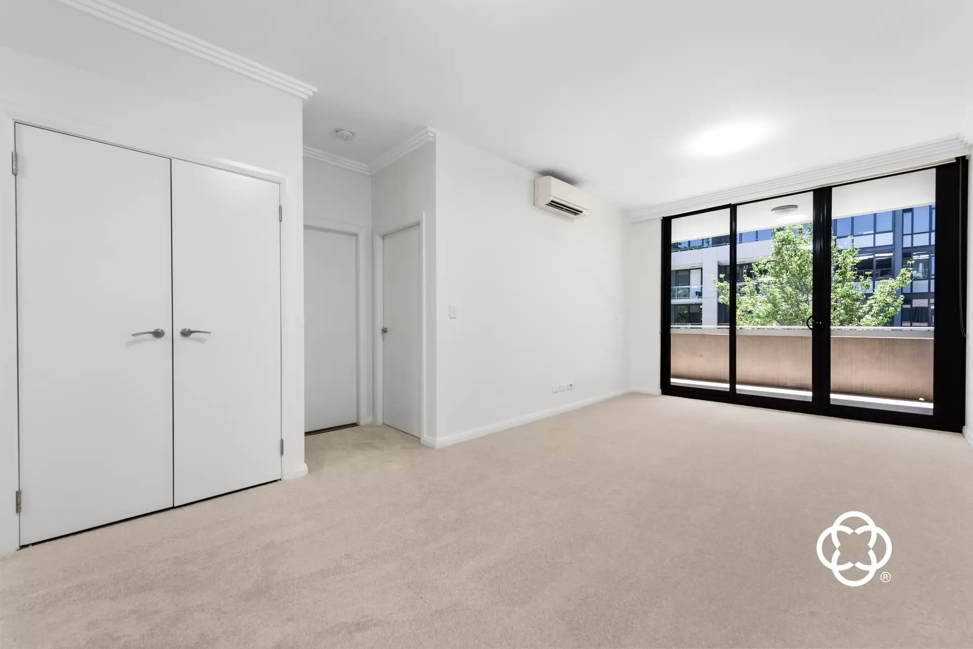 402/1 Half Street, Wentworth Point Leased by Chidiac Realty - image 1