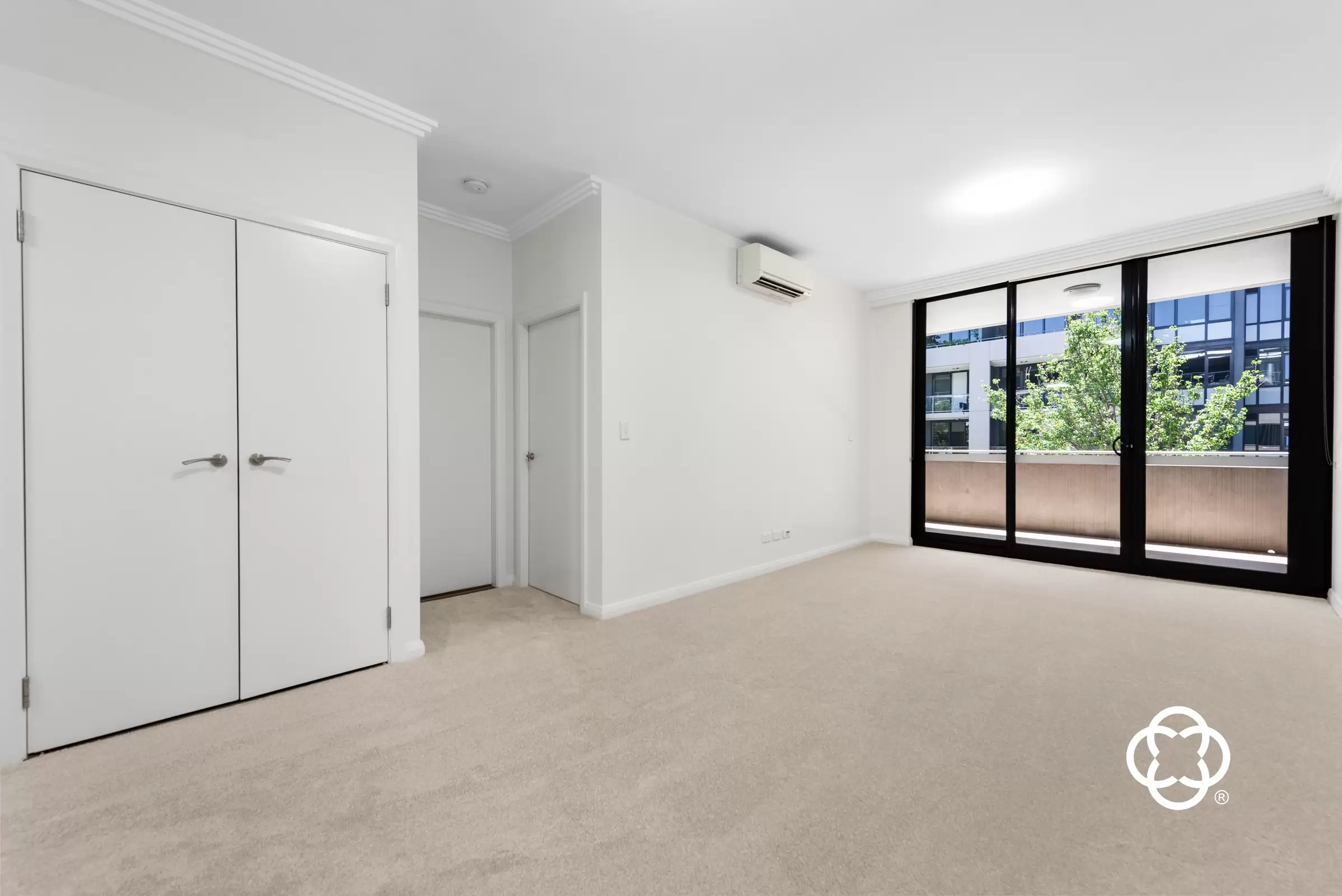 402/1 Half Street, Wentworth Point Leased by Chidiac Realty - image 1