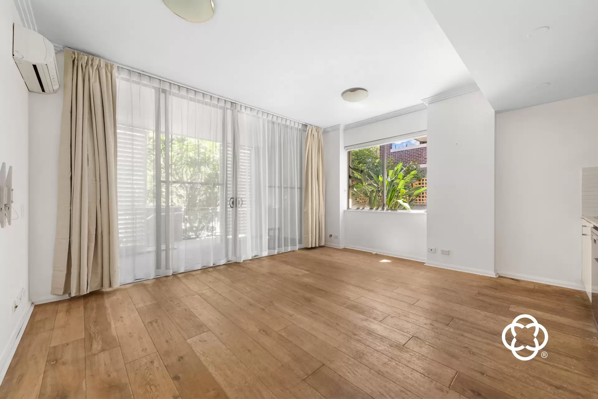 105/23 Hill Road, Wentworth Point Leased by Chidiac Realty - image 1