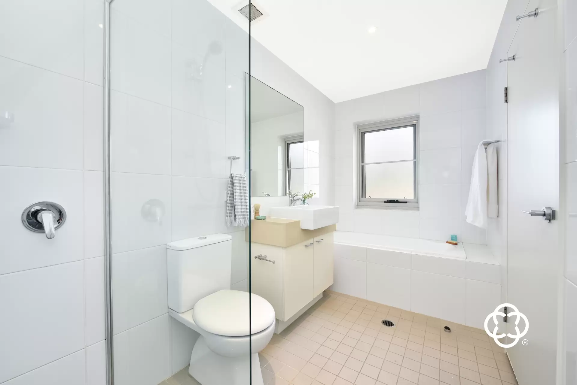 543/7 Baywater Drive, Wentworth Point Leased by Chidiac Realty - image 1
