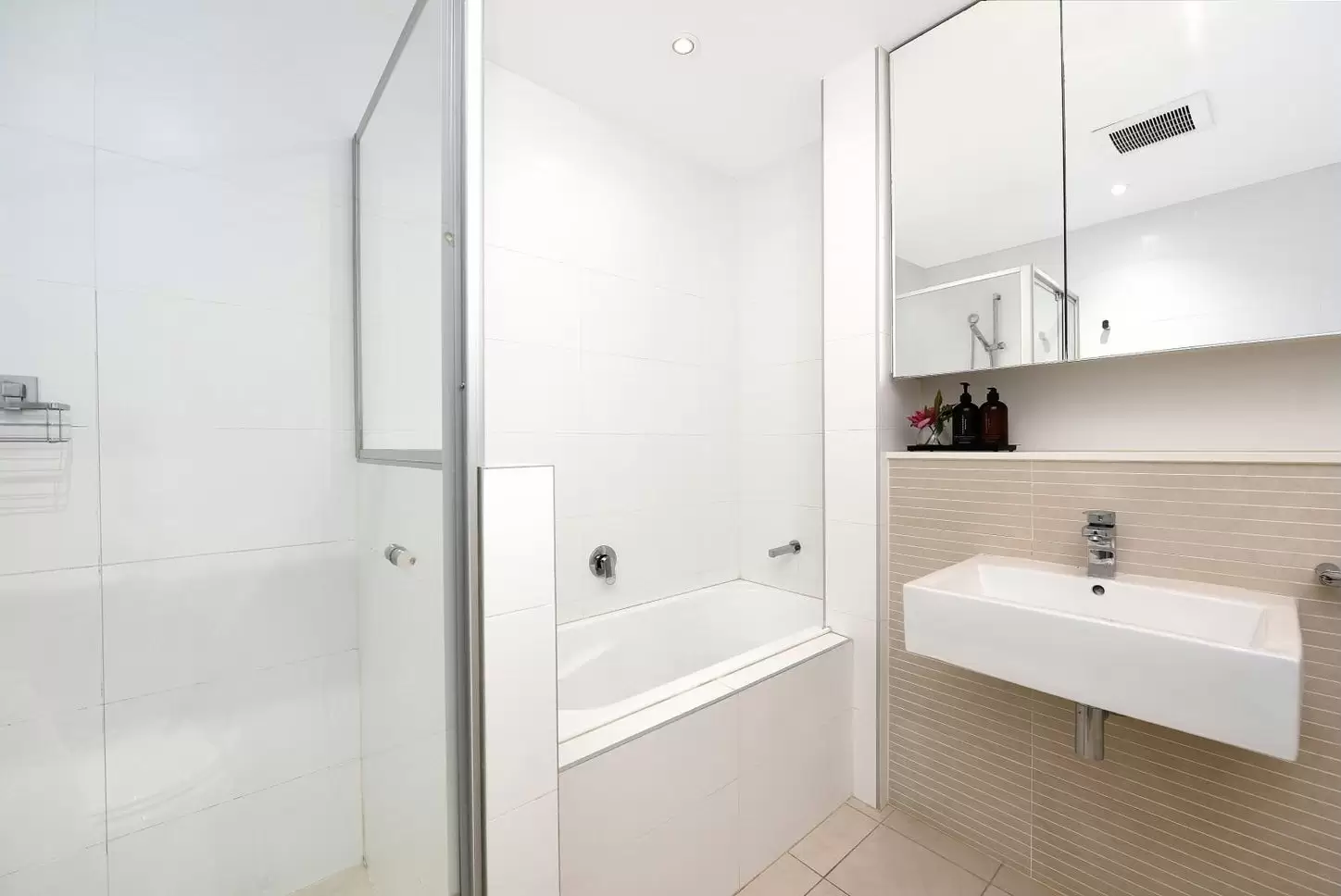 419/6 Baywater Drive, Wentworth Point Leased by Chidiac Realty - image 8