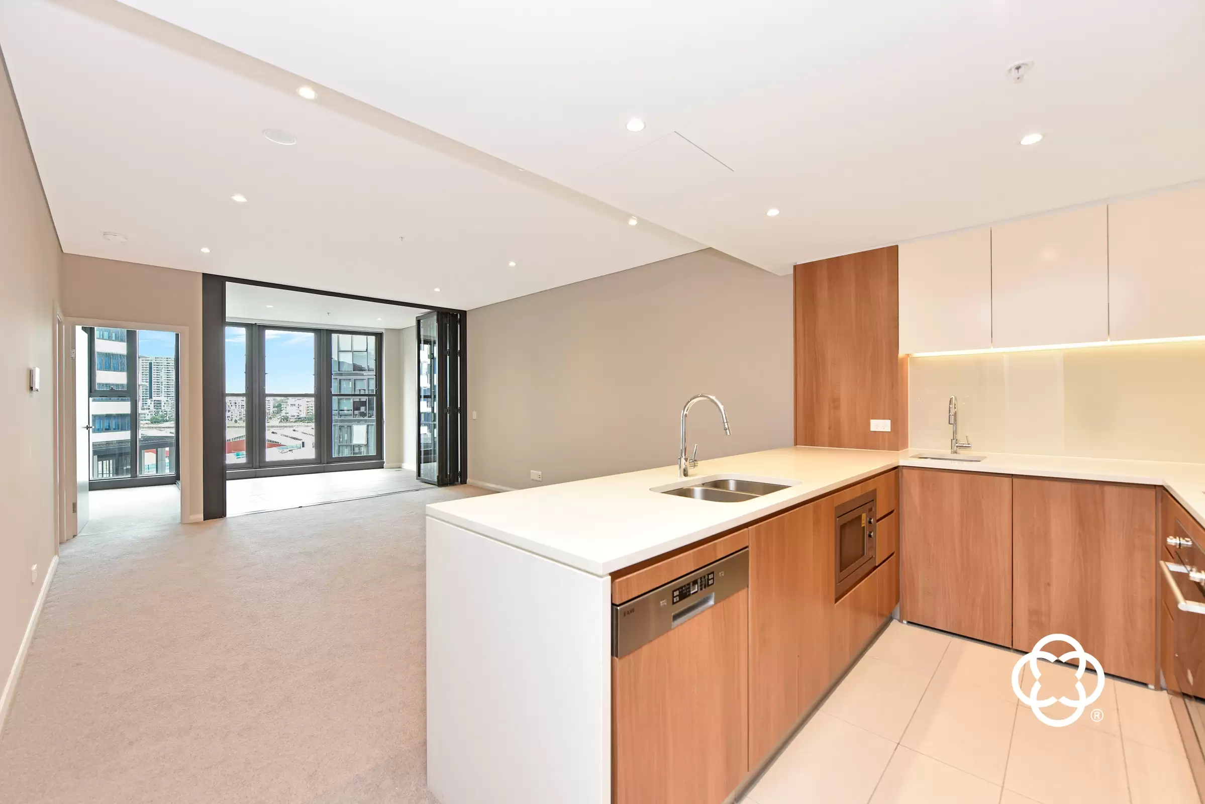 506/2 Waterways Street, Wentworth Point Leased by Chidiac Realty - image 2