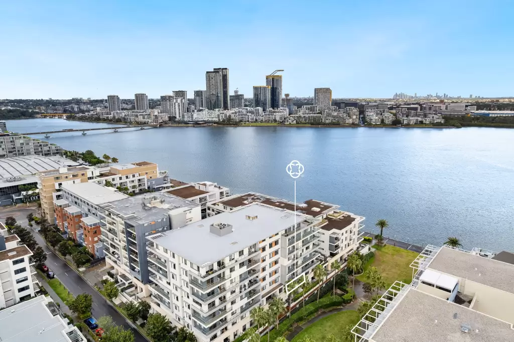 203/7 Stromboli Strait, Wentworth Point Sold by Chidiac Realty