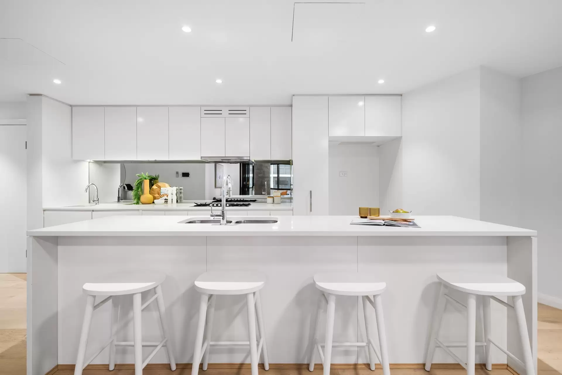 712/1 Park Street North, Wentworth Point Sold by Chidiac Realty - image 1