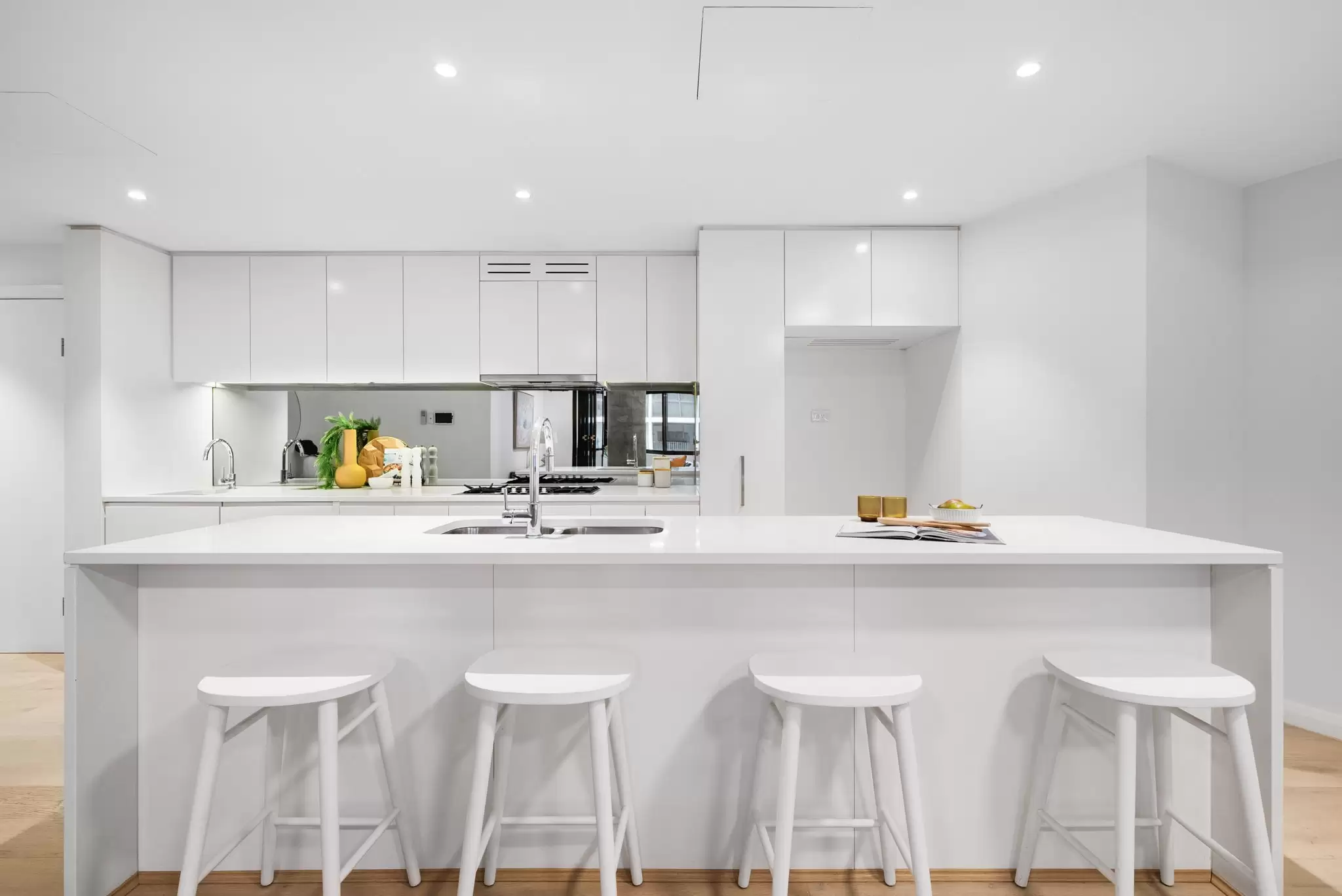 712/1 Park Street North, Wentworth Point Sold by Chidiac Realty - image 3