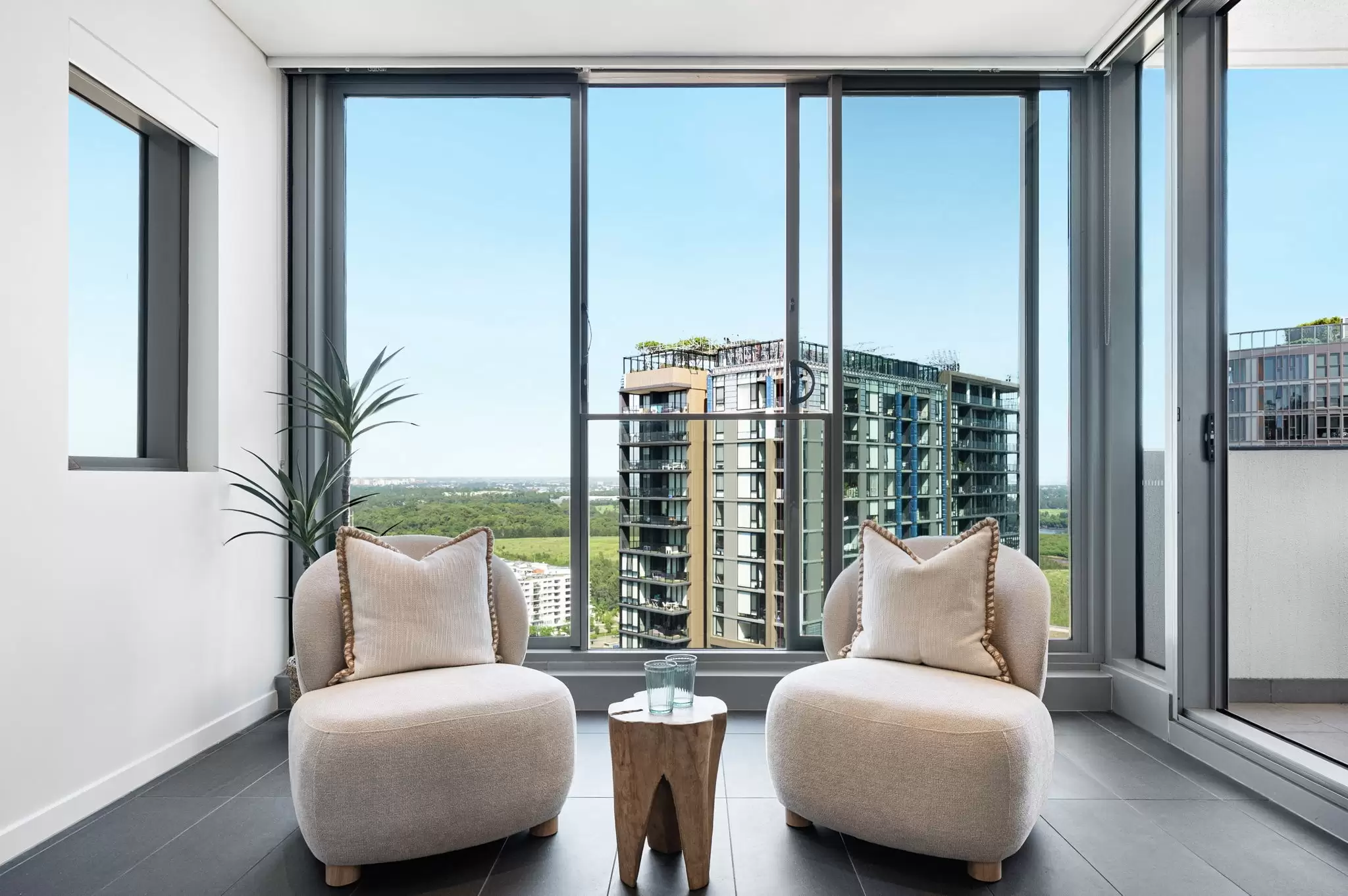 2412/18 Footbridge Boulevard, Wentworth Point Sold by Chidiac Realty - image 5