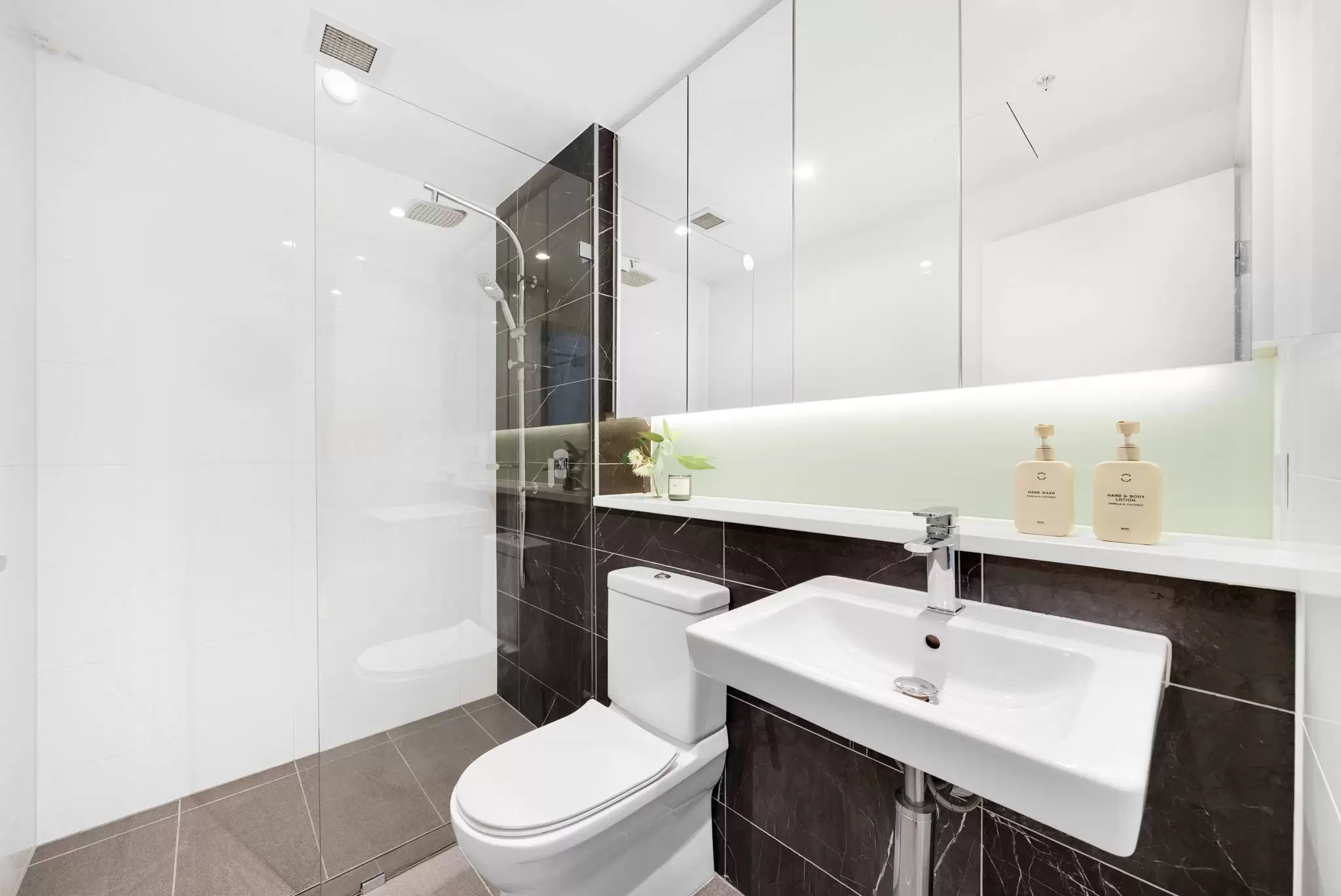 2412/18 Footbridge Boulevard, Wentworth Point Sold by Chidiac Realty - image 9