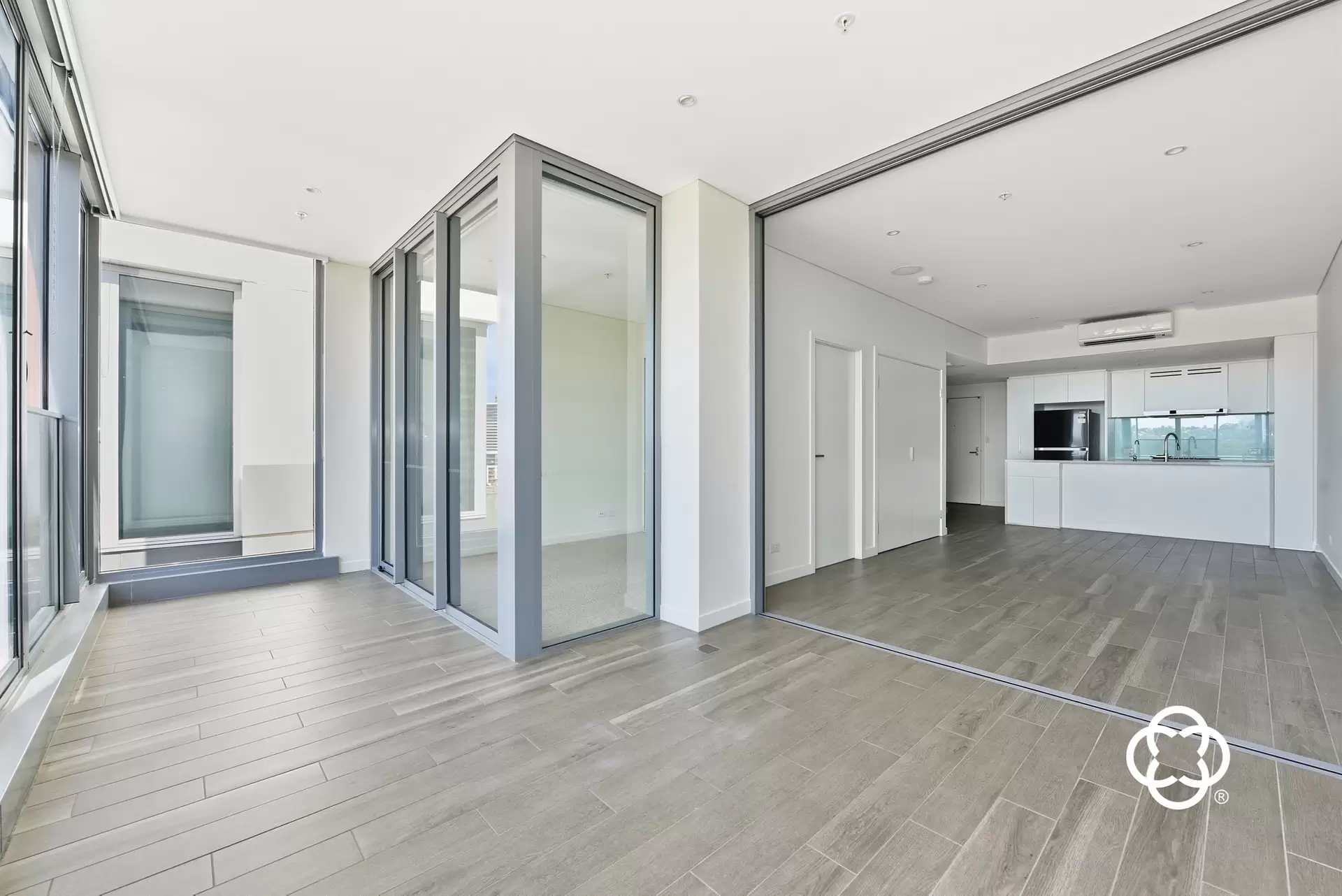 1002/3 Foreshore Place, Wentworth Point Leased by Chidiac Realty - image 1