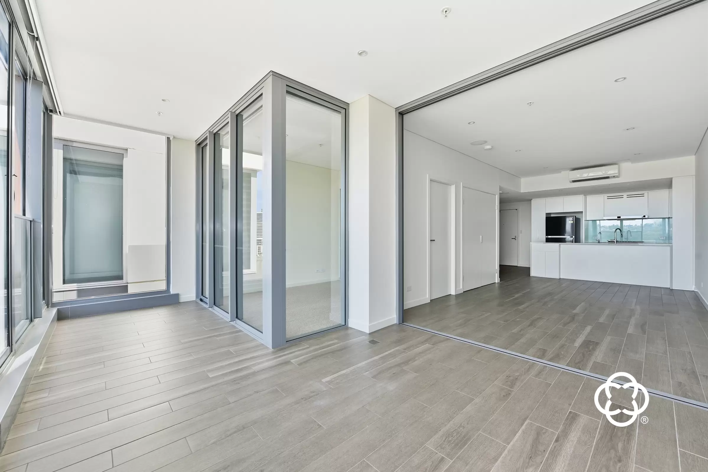1002/3 Foreshore Place, Wentworth Point Leased by Chidiac Realty - image 3