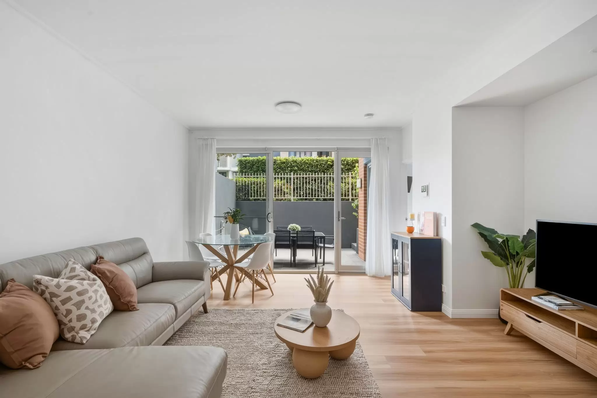 110/14 Marine Parade, Wentworth Point Sold by Chidiac Realty - image 4