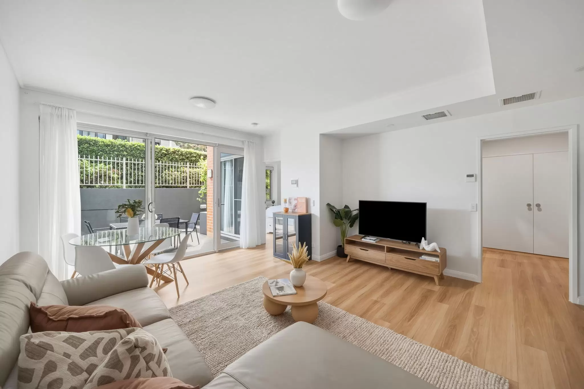 110/14 Marine Parade, Wentworth Point Sold by Chidiac Realty - image 1