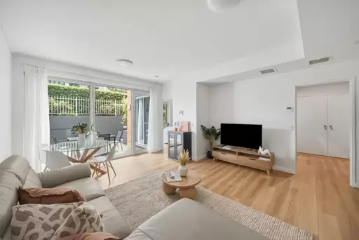 110/14 Marine Parade, Wentworth Point Sold by Chidiac Realty