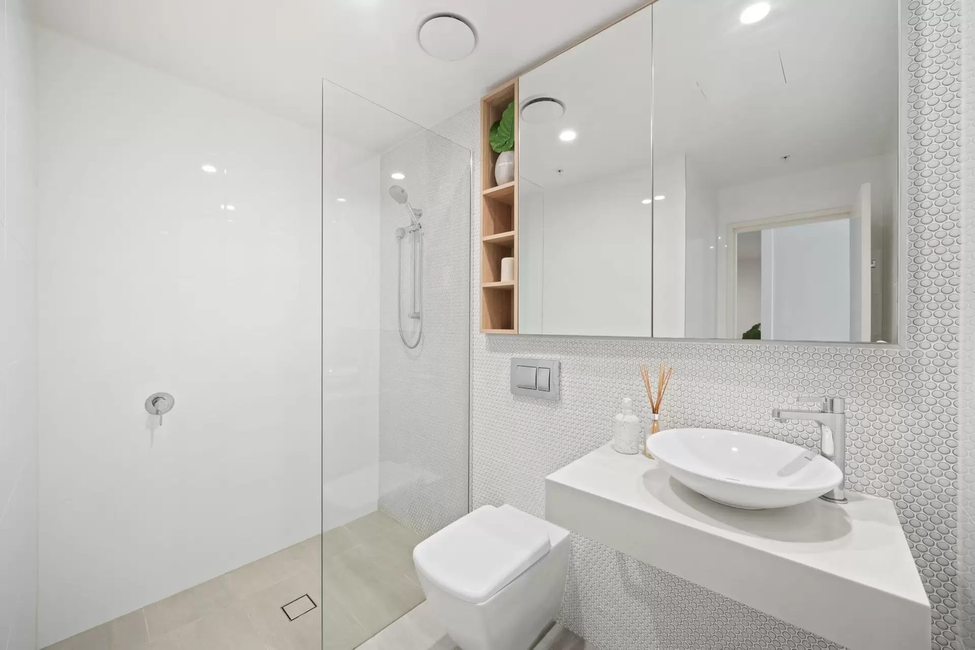 2206/46 Savona Drive, Wentworth Point Sold by Chidiac Realty - image 1