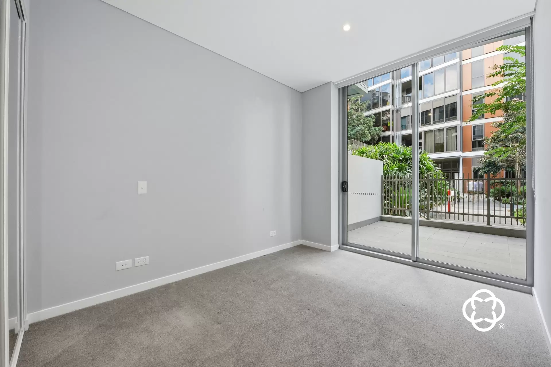 302/7 Half Street, Wentworth Point Leased by Chidiac Realty - image 1