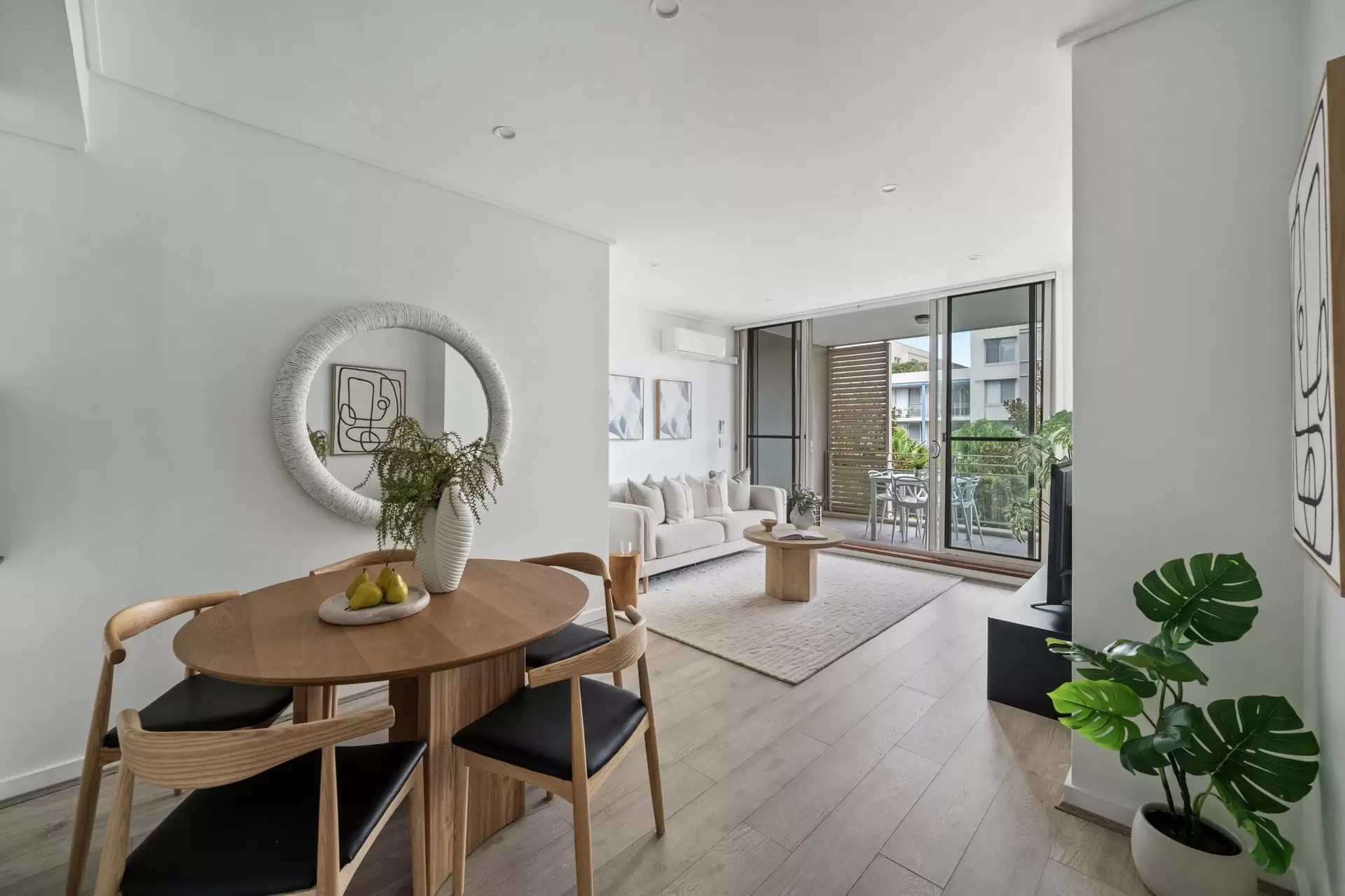 302/1 The Piazza, Wentworth Point Sold by Chidiac Realty - image 1