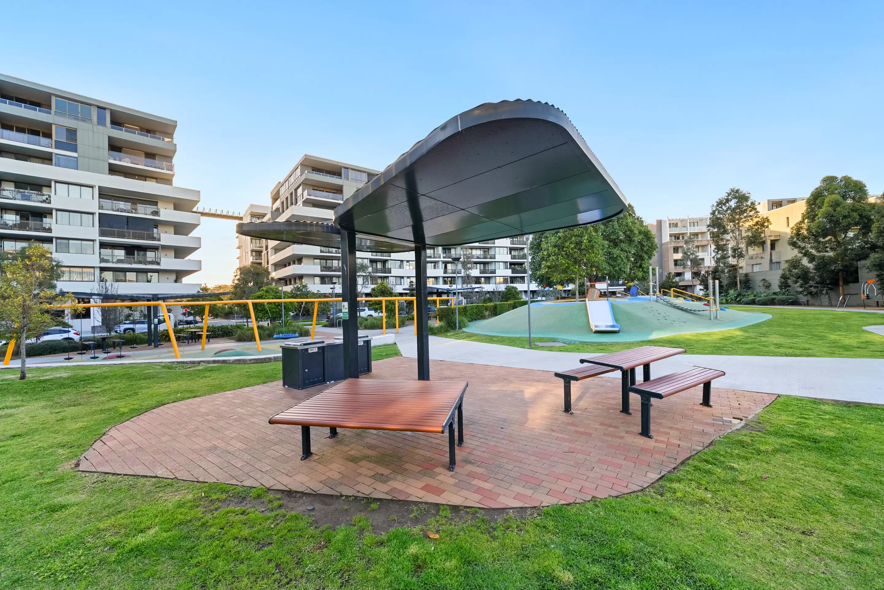 10098/5 Bennelong Parkway, Wentworth Point Sold by Chidiac Realty - image 10