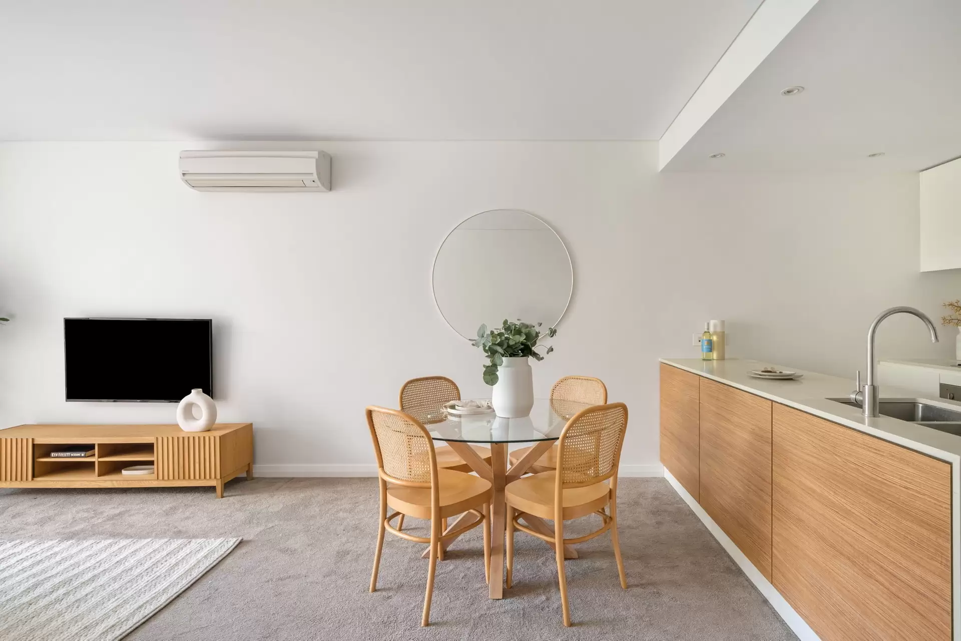 305/25 Hill Road, Wentworth Point Sold by Chidiac Realty - image 1