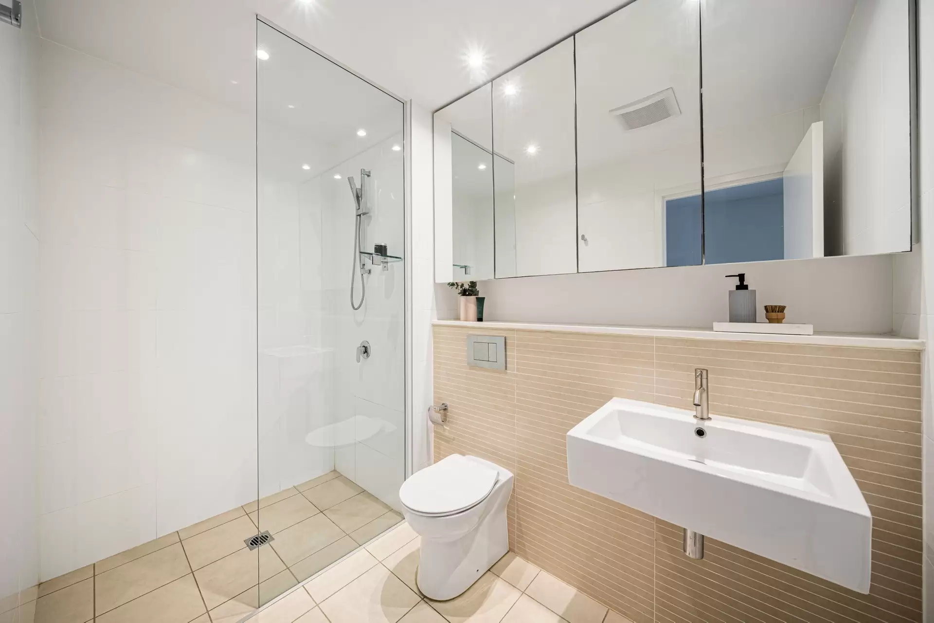 305/25 Hill Road, Wentworth Point Sold by Chidiac Realty - image 1
