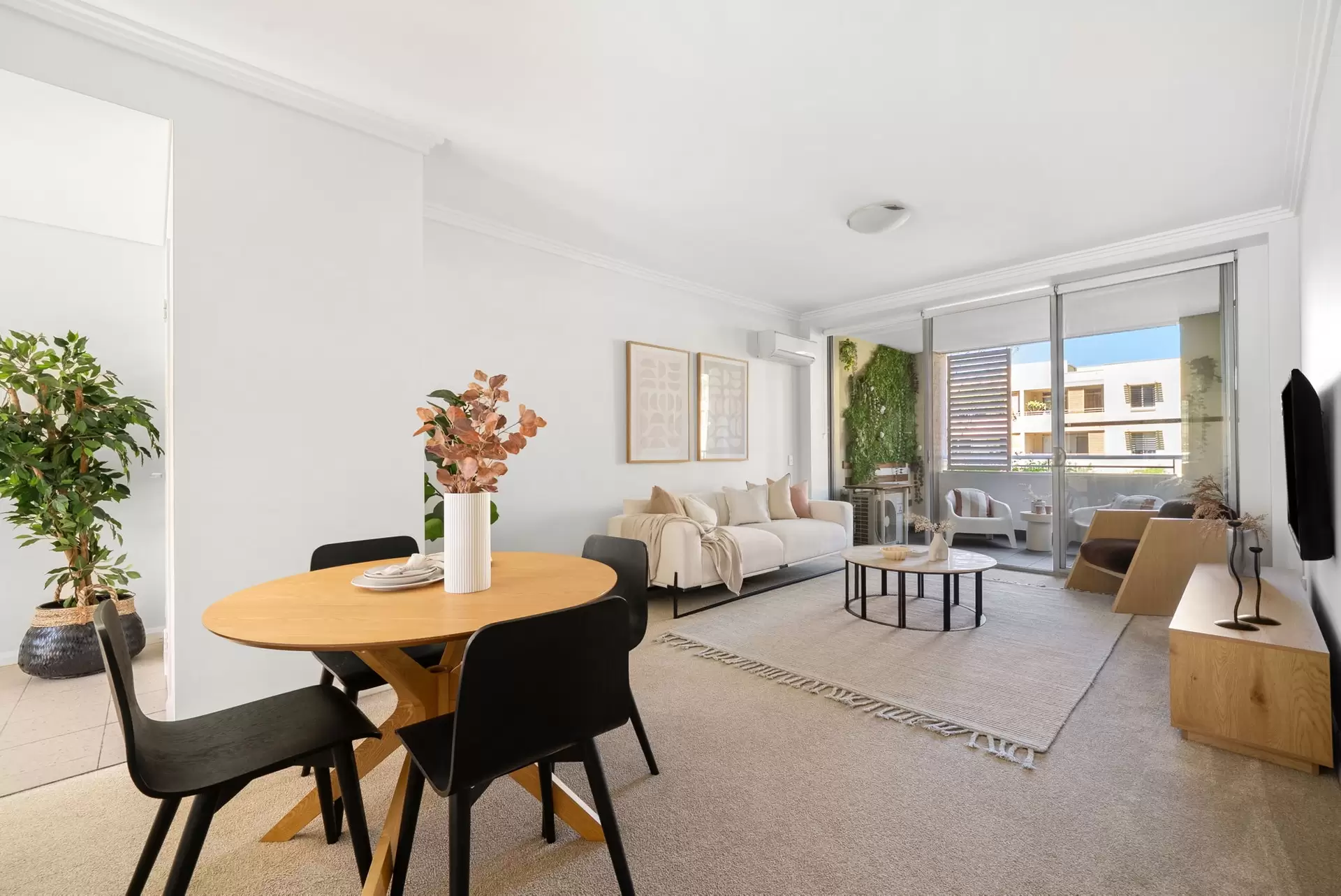 224/3 Stromboli Strait, Wentworth Point Sold by Chidiac Realty - image 1