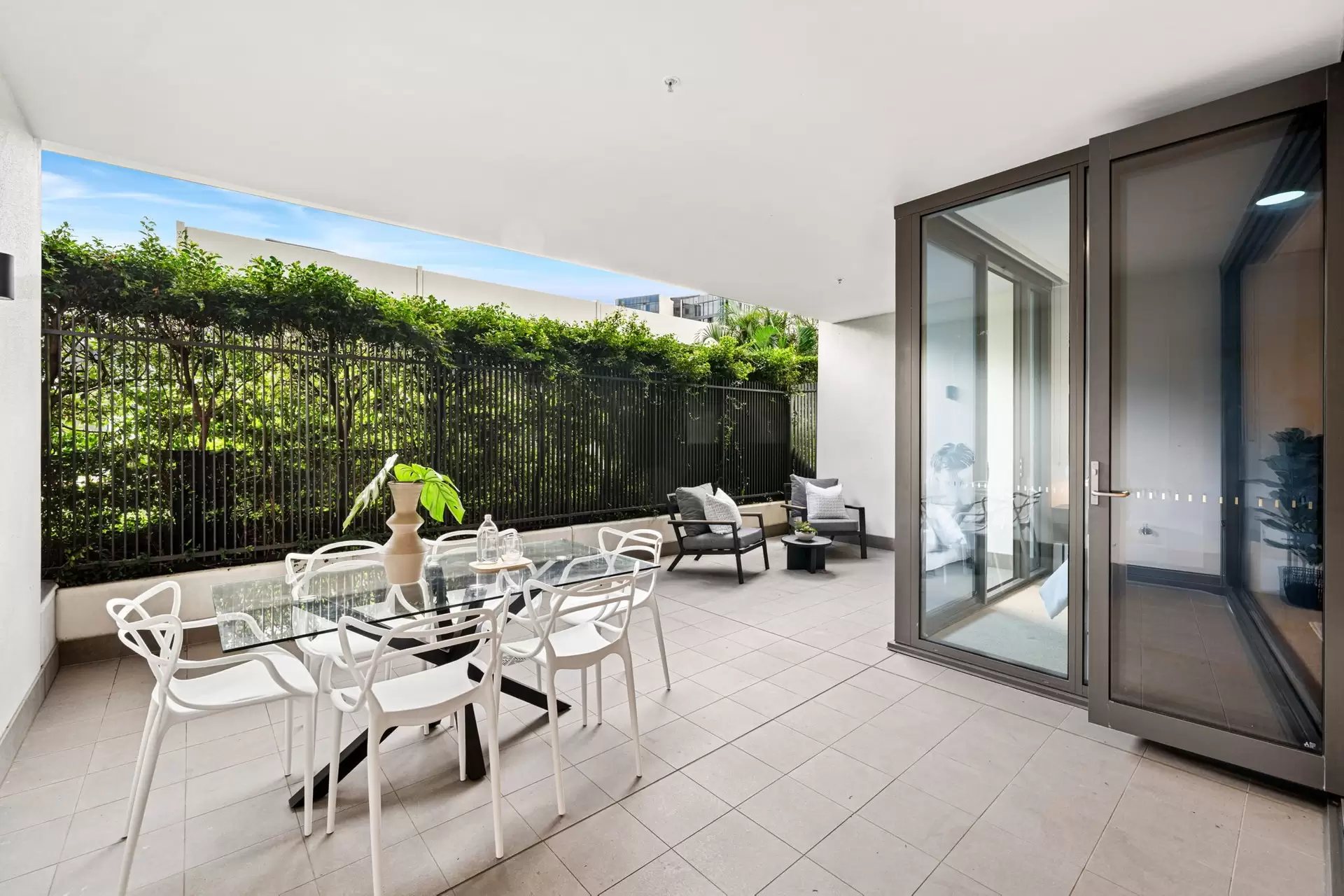 713/11 Wentworth Place, Wentworth Point Sold by Chidiac Realty - image 1