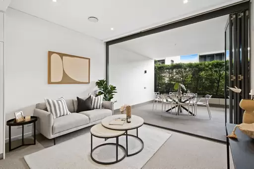 713/11 Wentworth Place, Wentworth Point Sold by Chidiac Realty