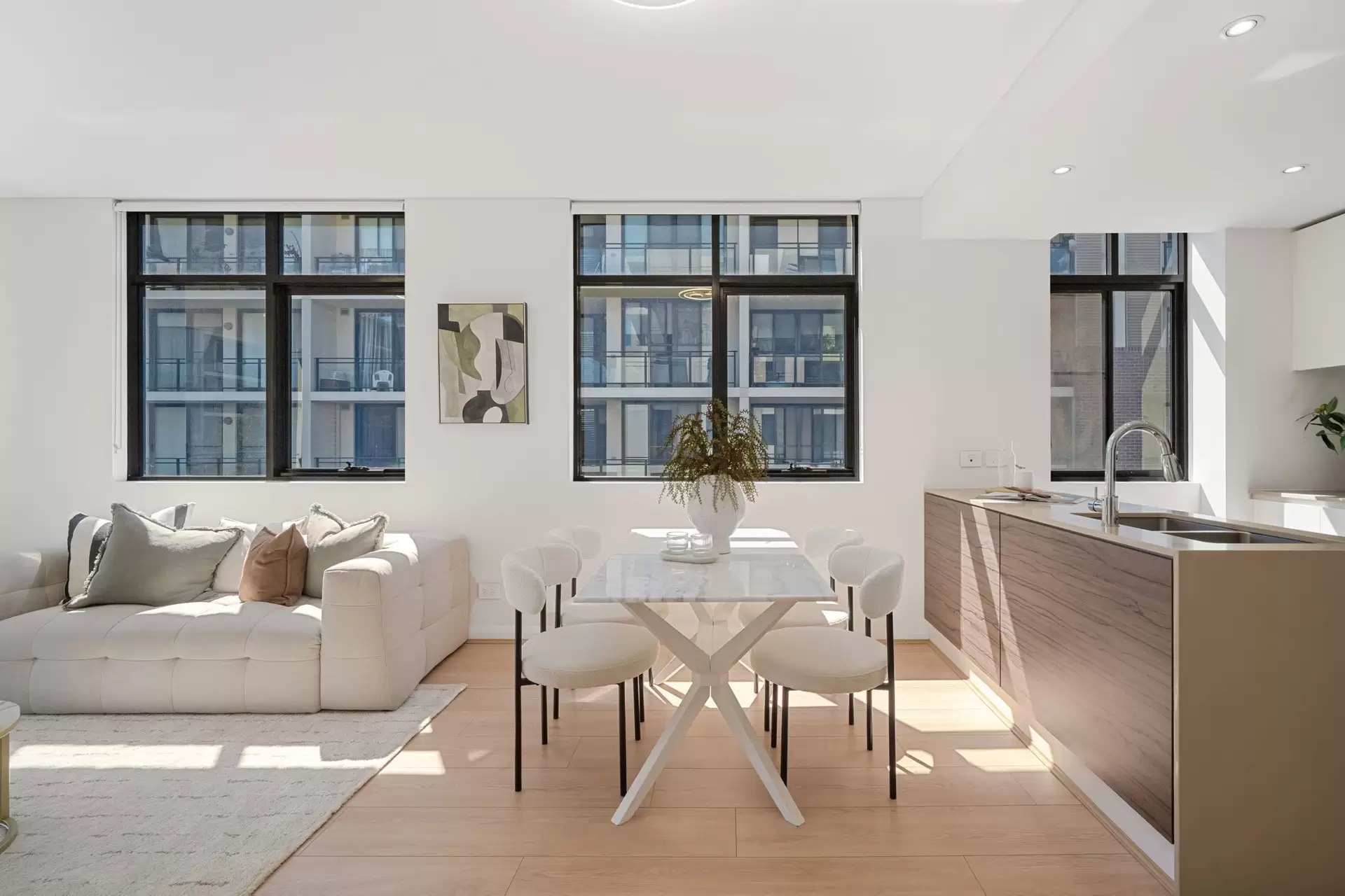 336/21 Marine Parade, Wentworth Point Sold by Chidiac Realty - image 1