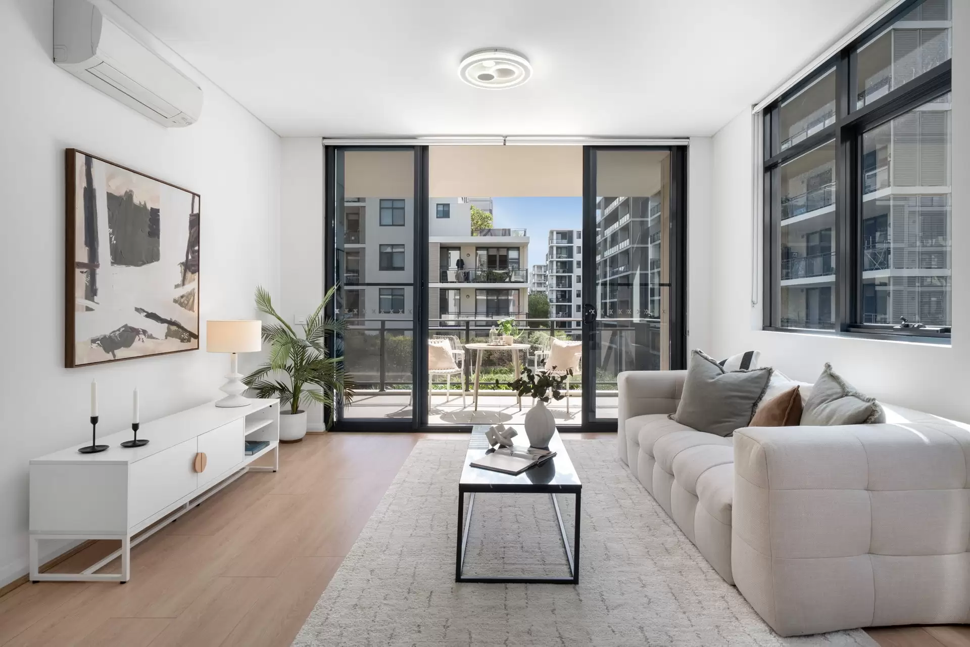 336/21 Marine Parade, Wentworth Point Sold by Chidiac Realty - image 1