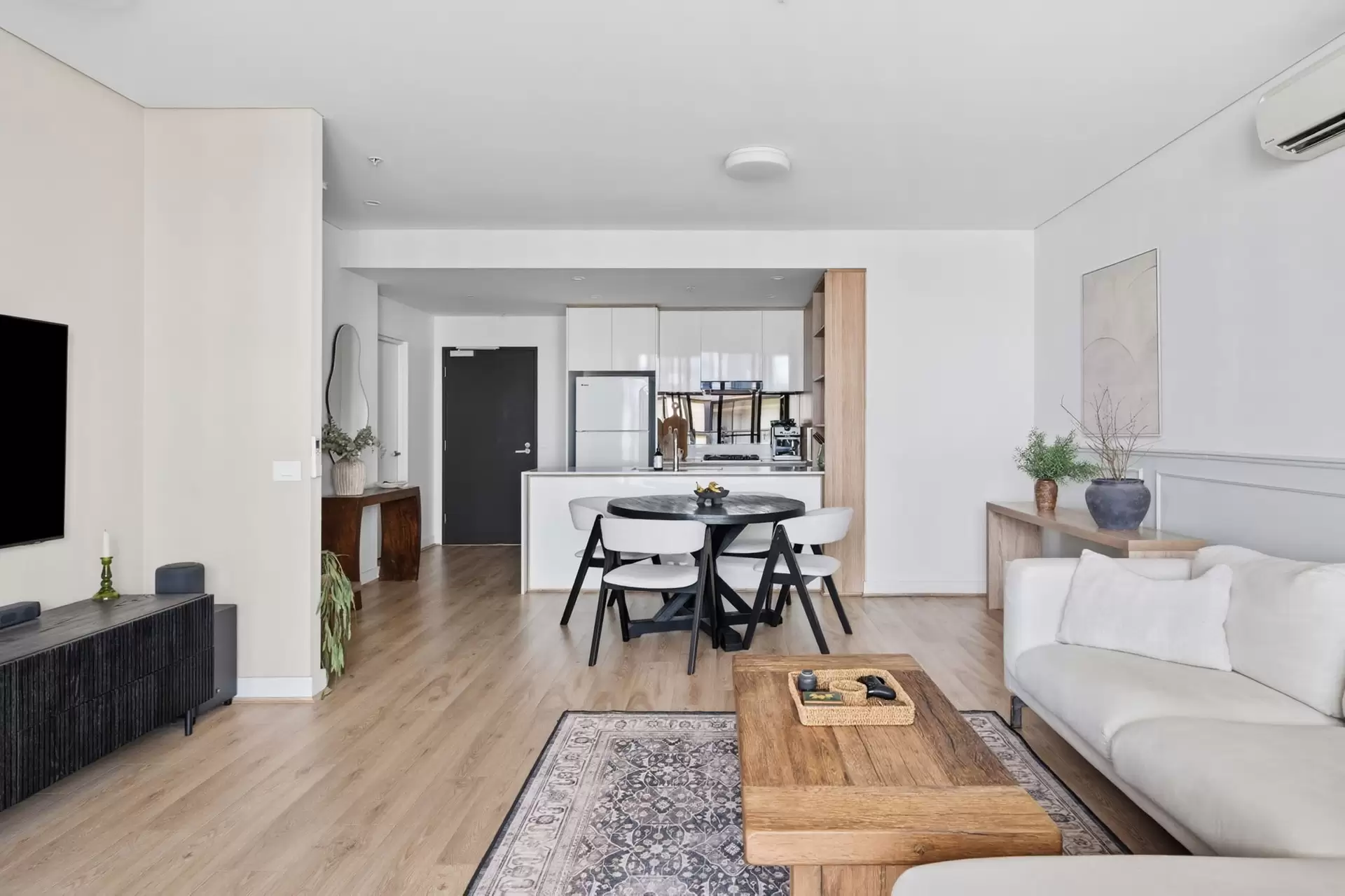 716/46 Savona Drive, Wentworth Point Leased by Chidiac Realty - image 1