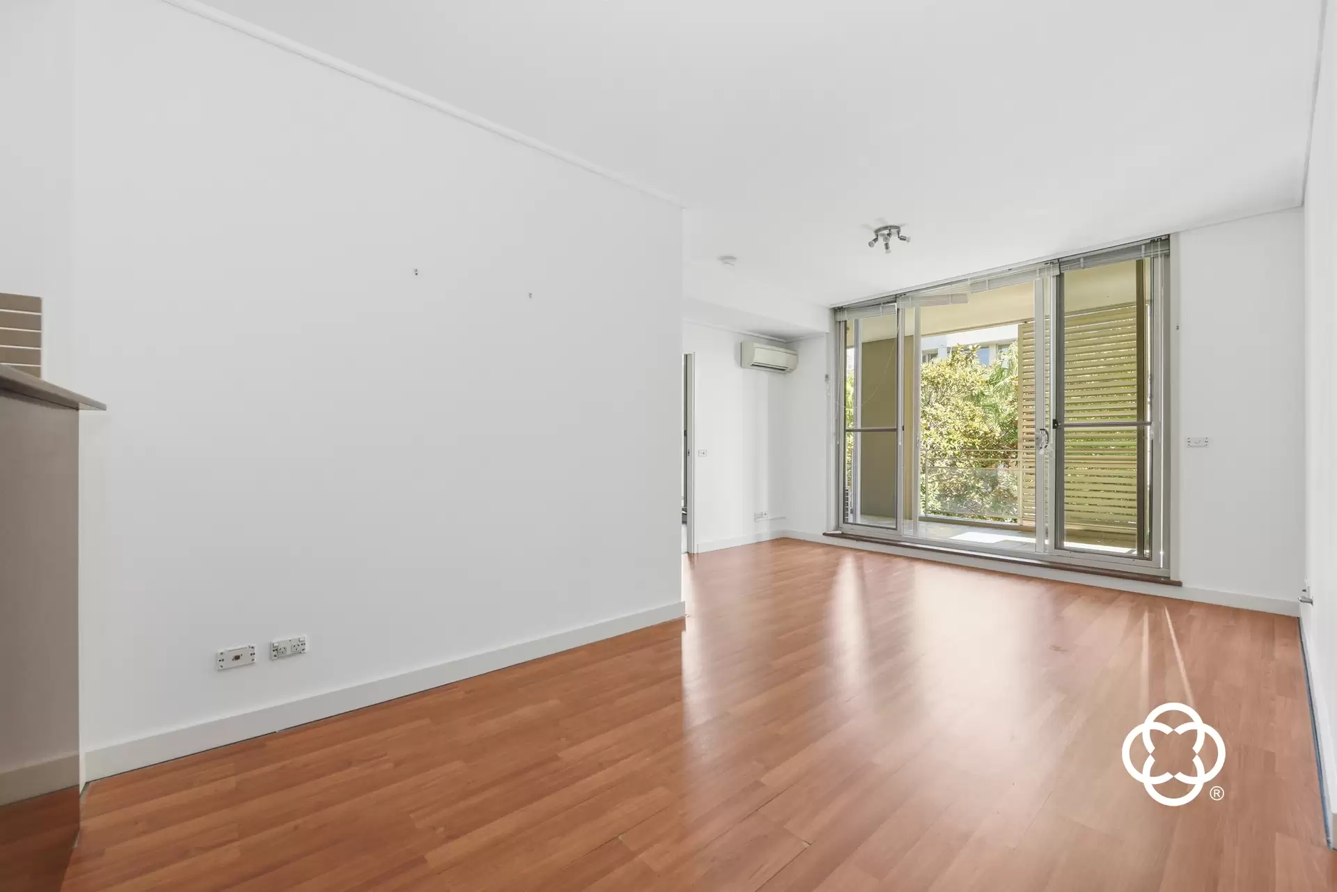 201/2 The Piazza, Wentworth Point Leased by Chidiac Realty - image 1