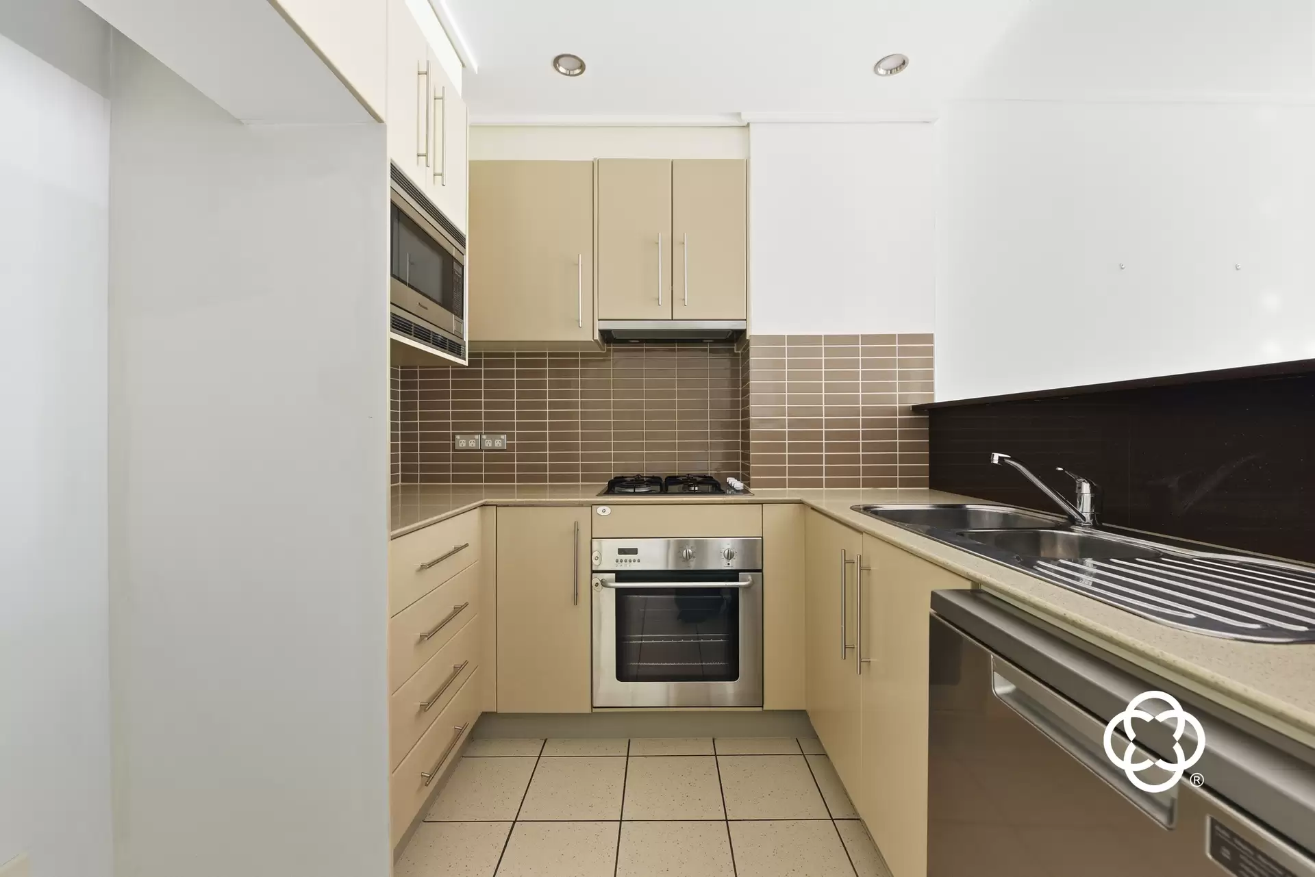 201/2 The Piazza, Wentworth Point Leased by Chidiac Realty - image 1