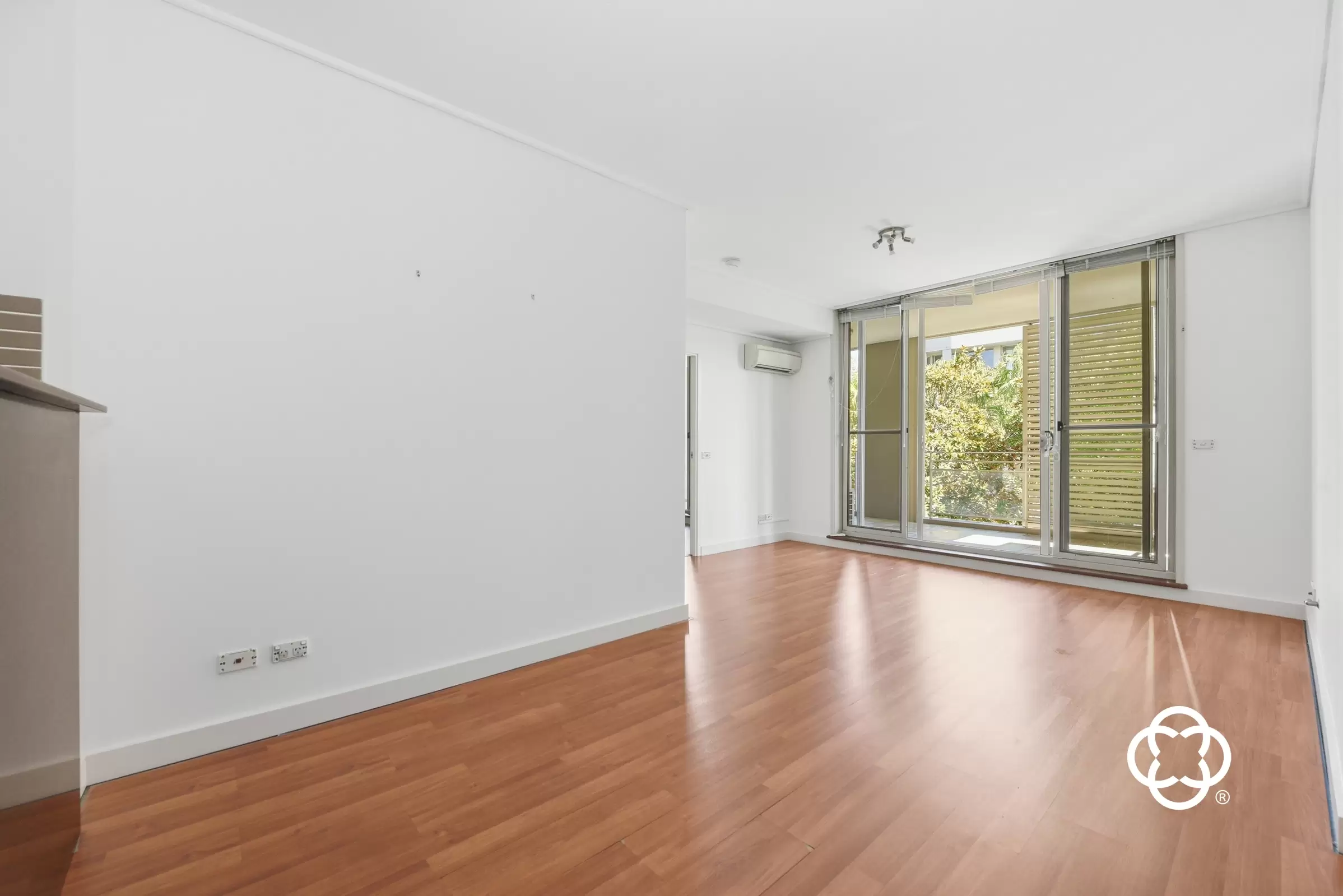 201/2 The Piazza, Wentworth Point Leased by Chidiac Realty - image 1