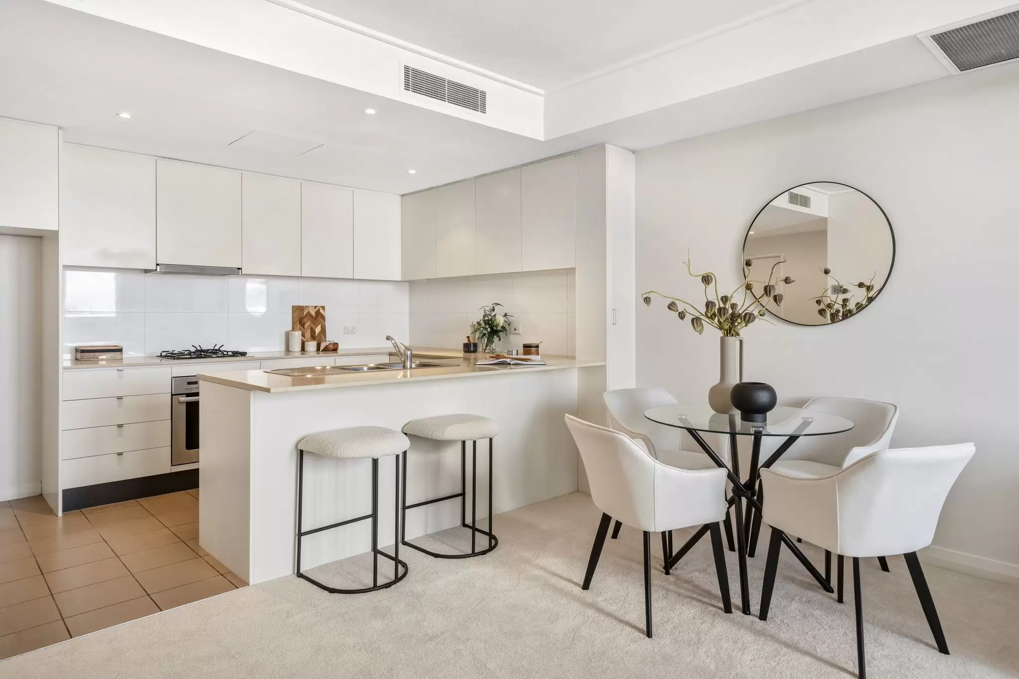 646/30 Baywater Drive, Wentworth Point Sold by Chidiac Realty - image 4