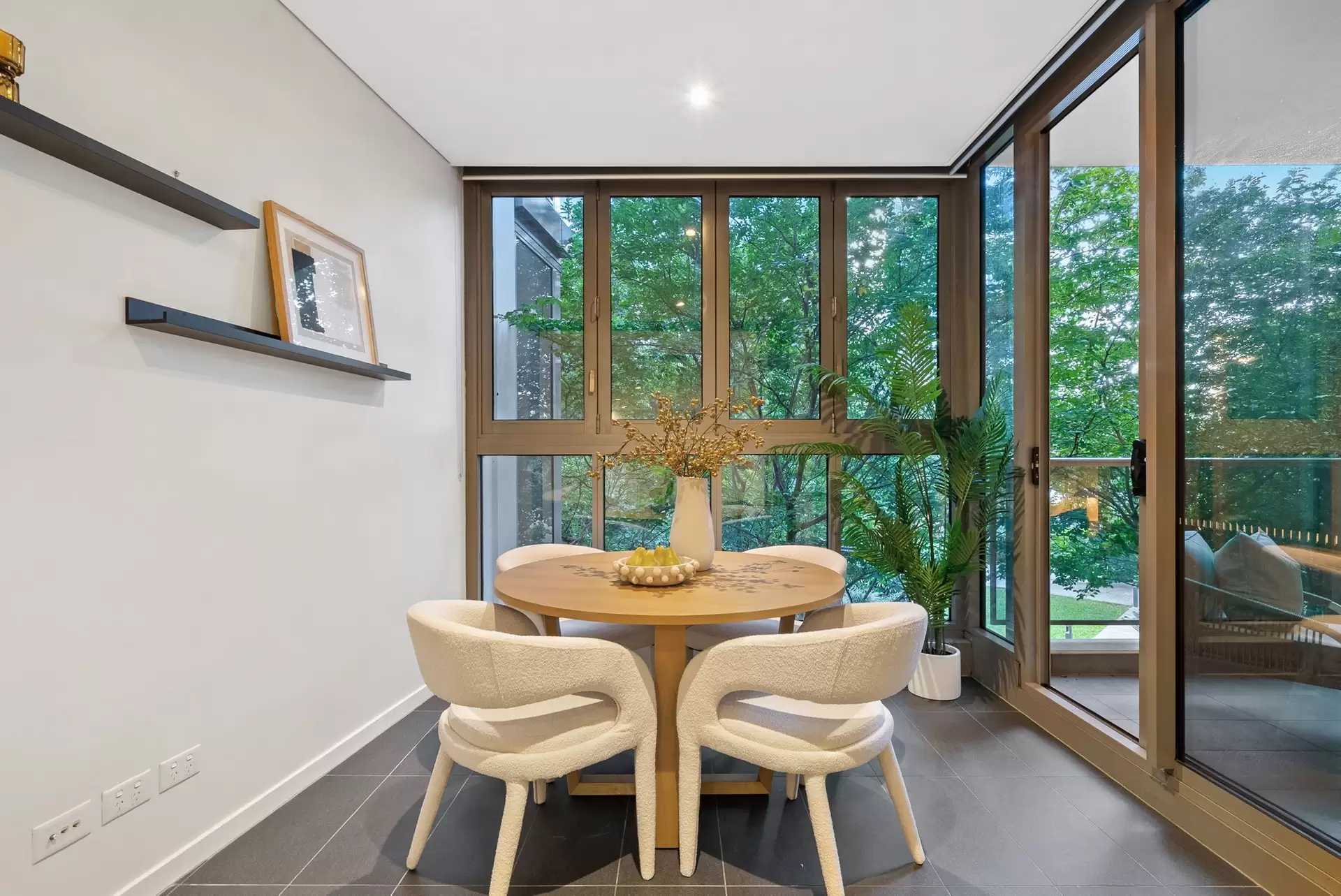 501/3 Half Street, Wentworth Point Sold by Chidiac Realty - image 1